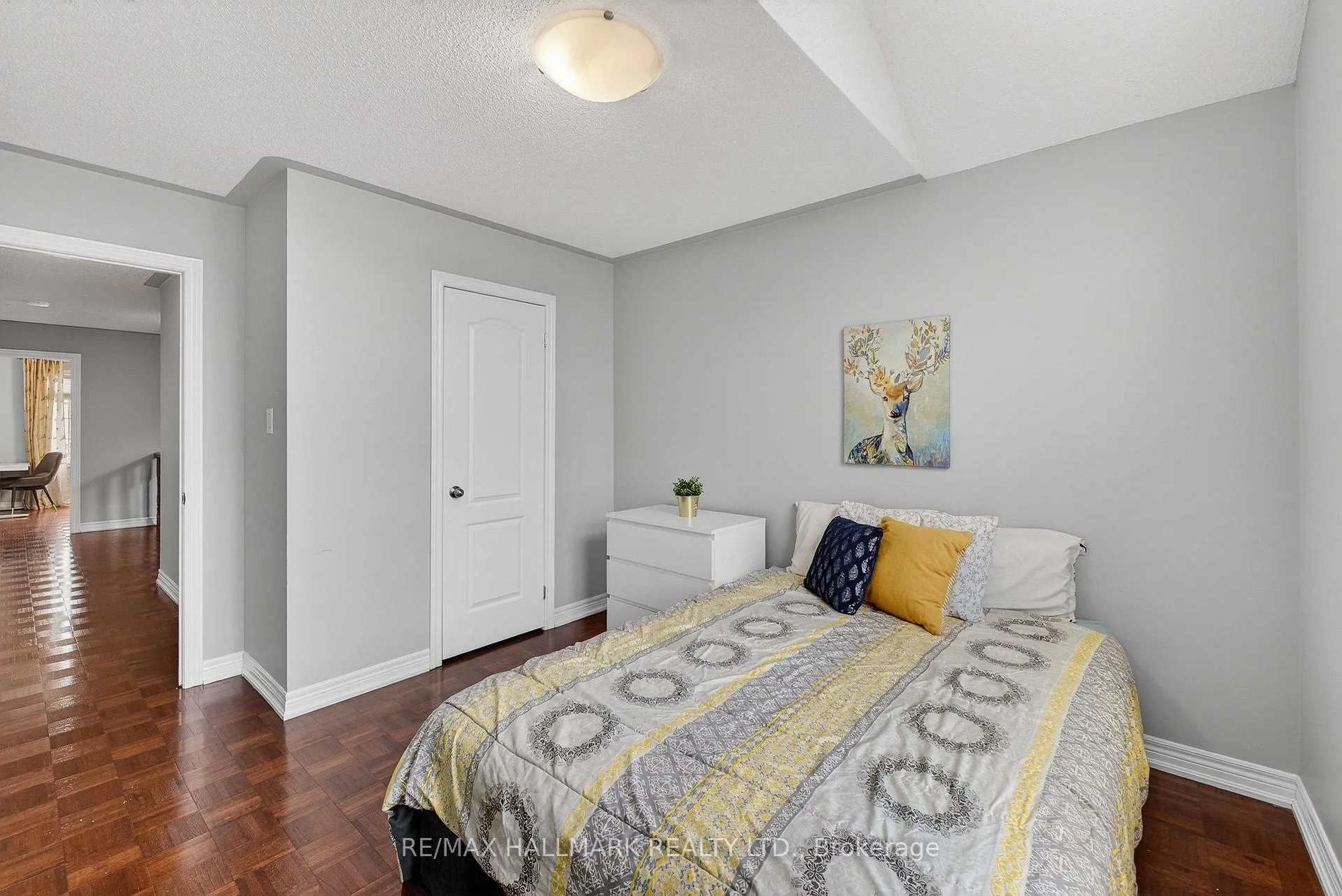 Photo 32 of 77 Maurier Boulevard, Vaughan, Patterson — HOMEH