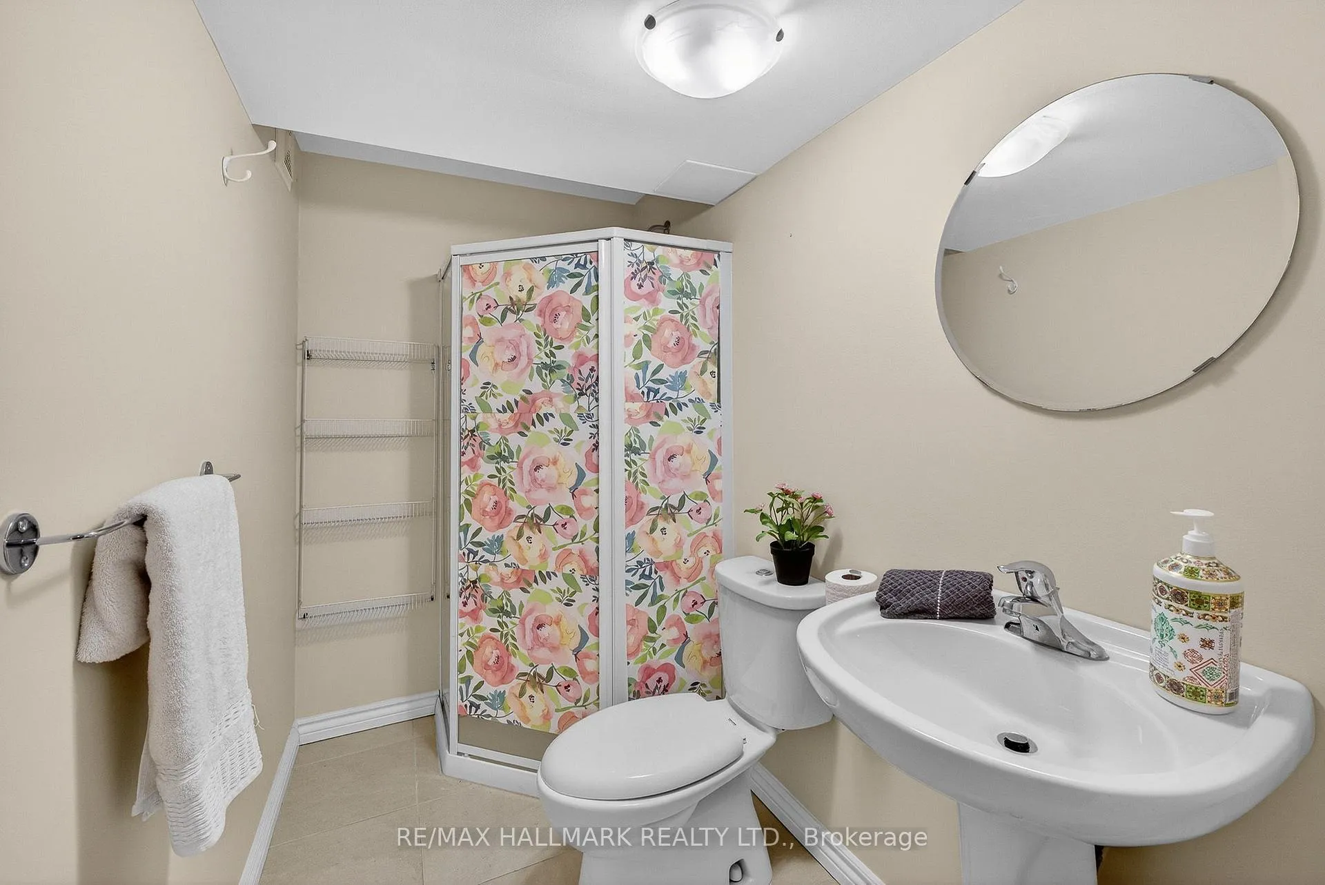 Photo 39 of 77 Maurier Boulevard, Vaughan, Patterson — HOMEH