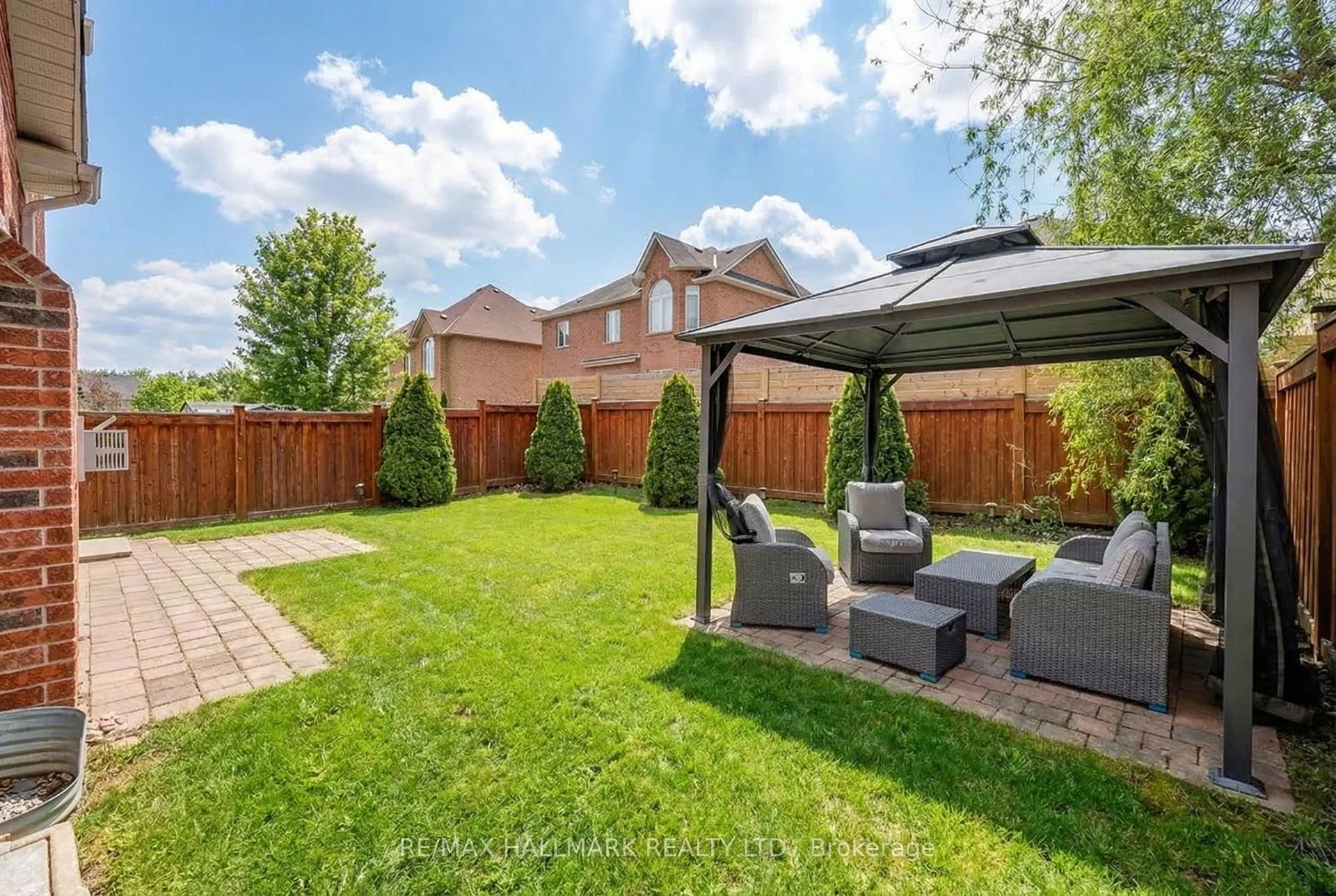 Photo 41 of 77 Maurier Boulevard, Vaughan, Patterson — HOMEH