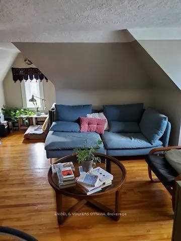 Photo 3 of Unit 3, 491 Mcleod Street, Ottawa, Ottawa Centre — HOMEH