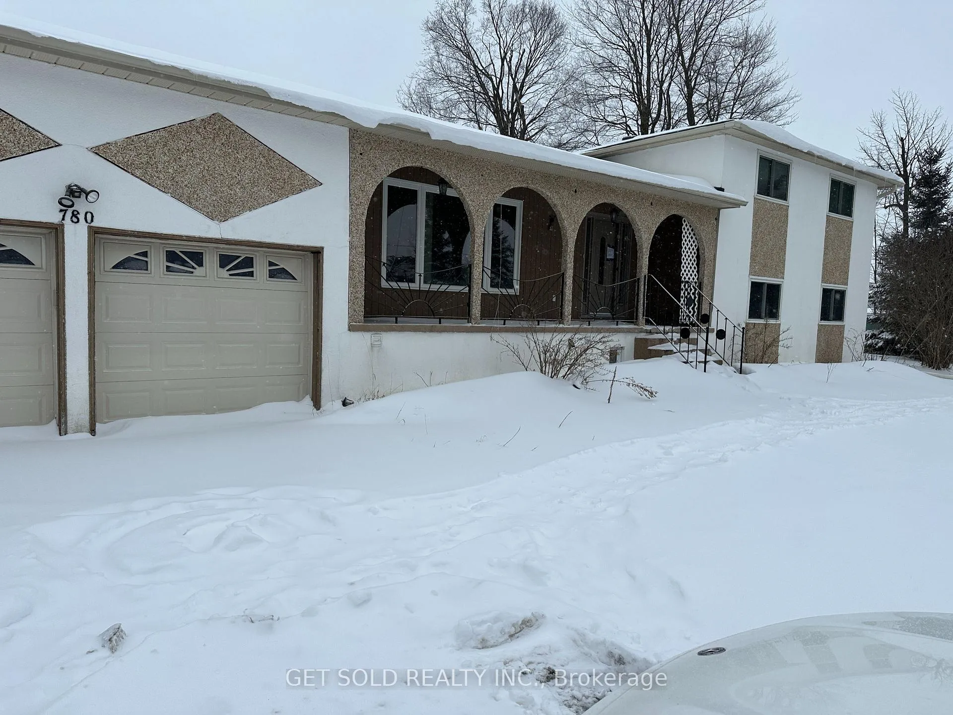 Photo 6 of 780 Essa Road E, Barrie, 400 West — HOMEH