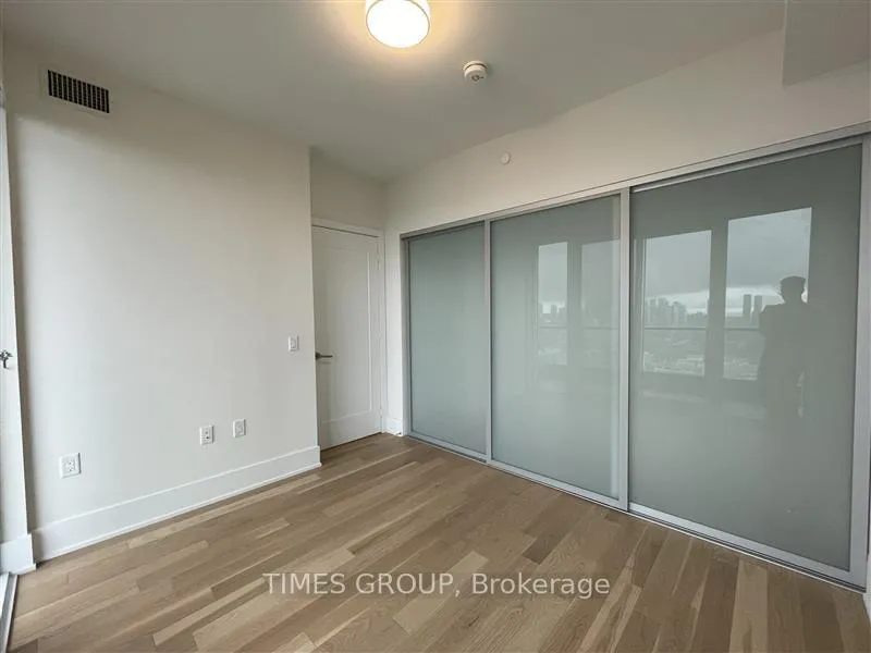 Photo 12 of Unit 4221, 585 Bloor Street E, Toronto, North St. James Town — HOMEH