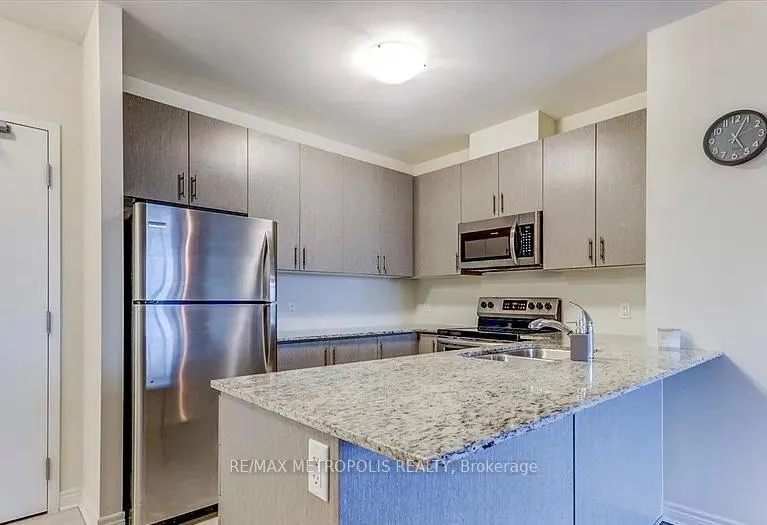 Photo 3 of Unit 512, 39 New Delhi Drive, Markham, Cedarwood — HOMEH
