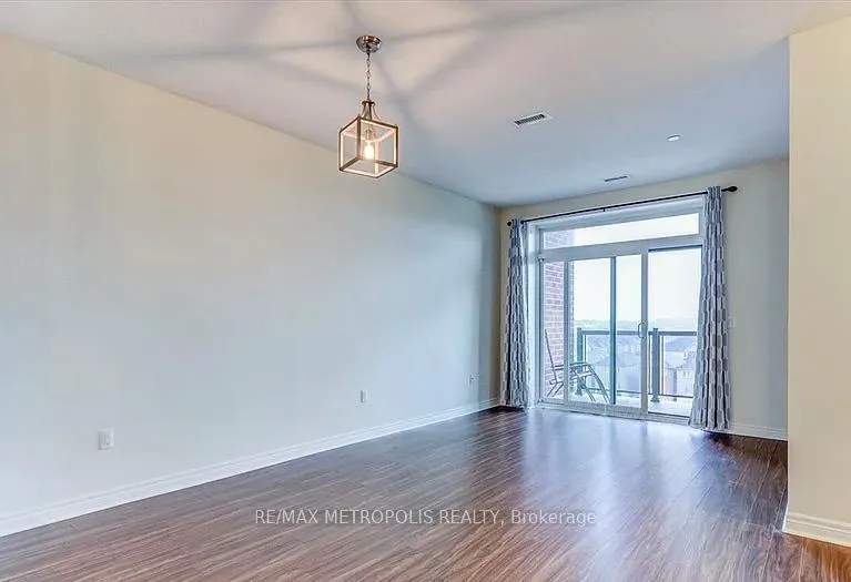 Photo 5 of Unit 512, 39 New Delhi Drive, Markham, Cedarwood — HOMEH