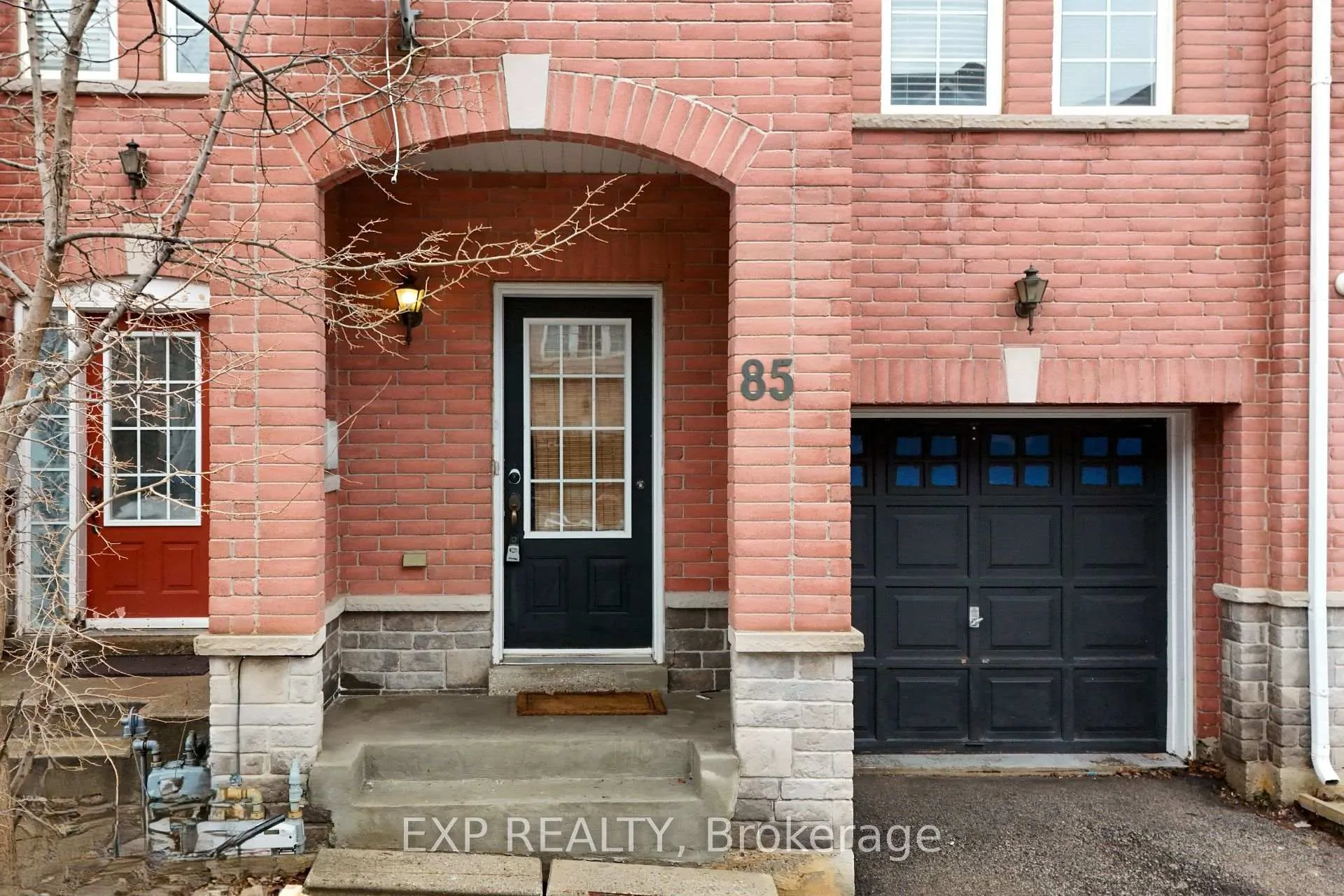 Photo 2 of 85 Bernard Avenue, Brampton, Fletcher's Creek South — HOMEH