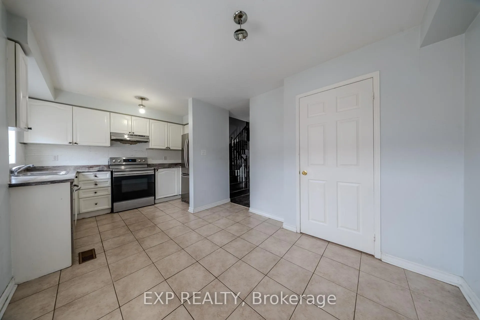 Photo 19 of 85 Bernard Avenue, Brampton, Fletcher's Creek South — HOMEH