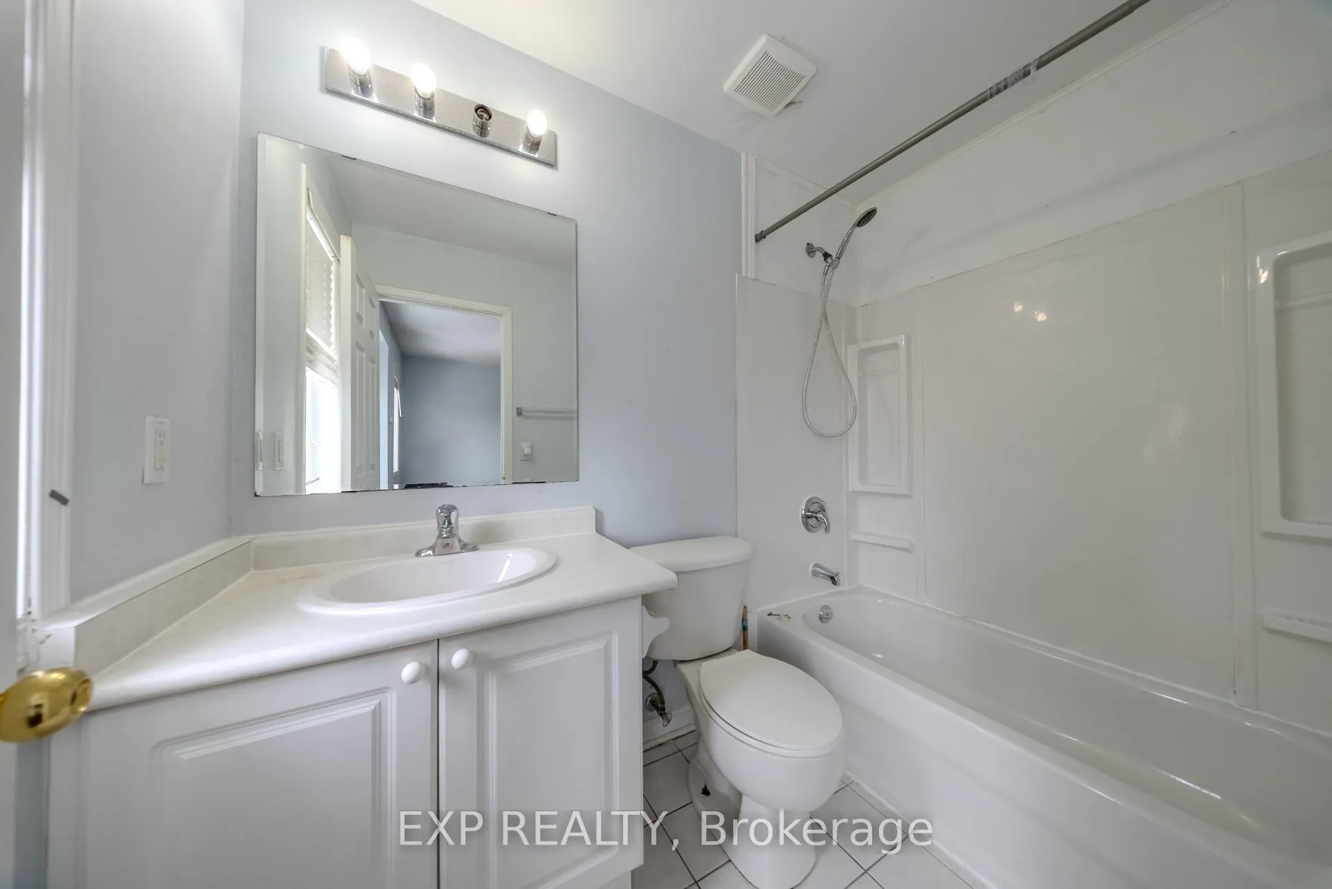 Photo 25 of 85 Bernard Avenue, Brampton, Fletcher's Creek South — HOMEH