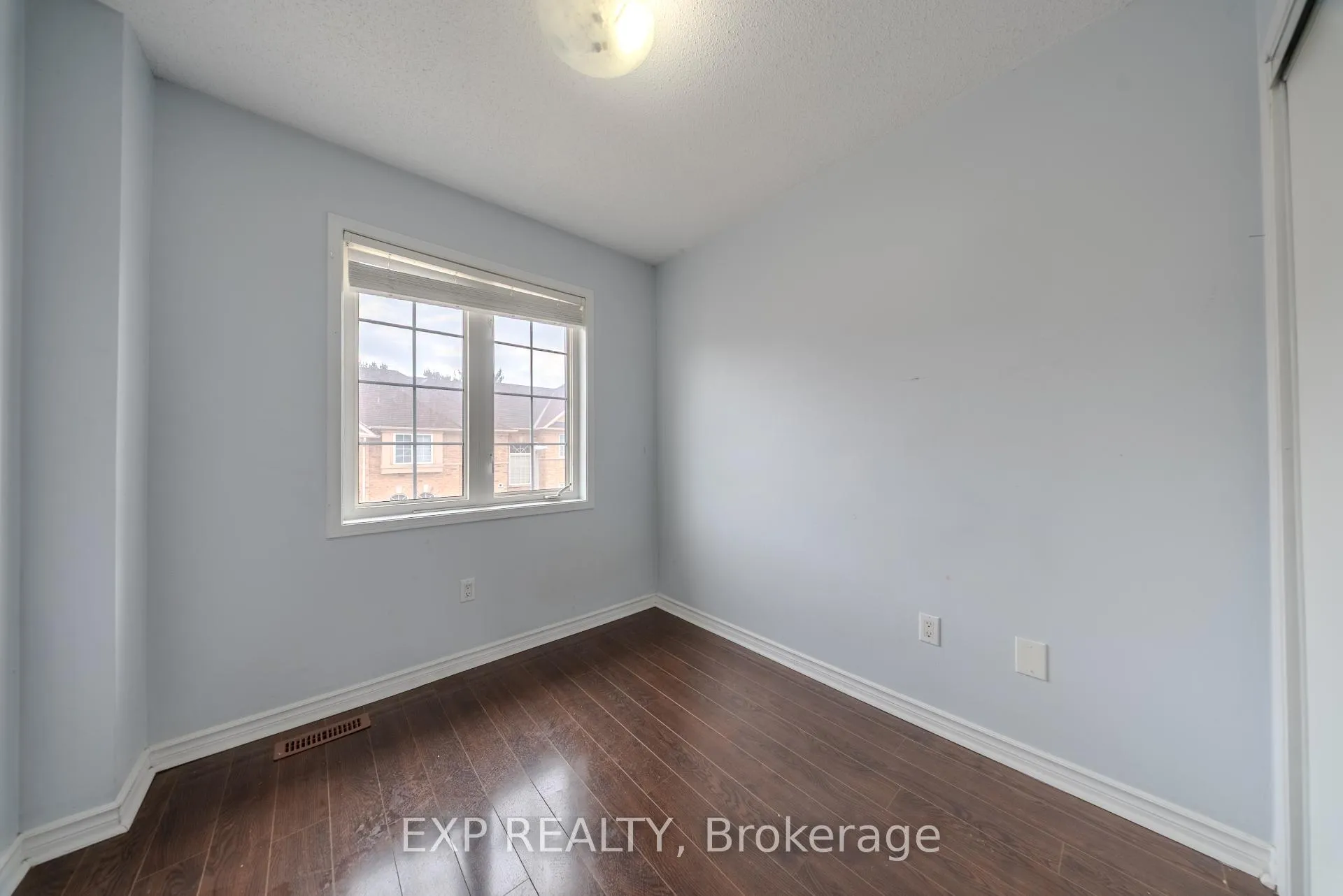 Photo 31 of 85 Bernard Avenue, Brampton, Fletcher's Creek South — HOMEH