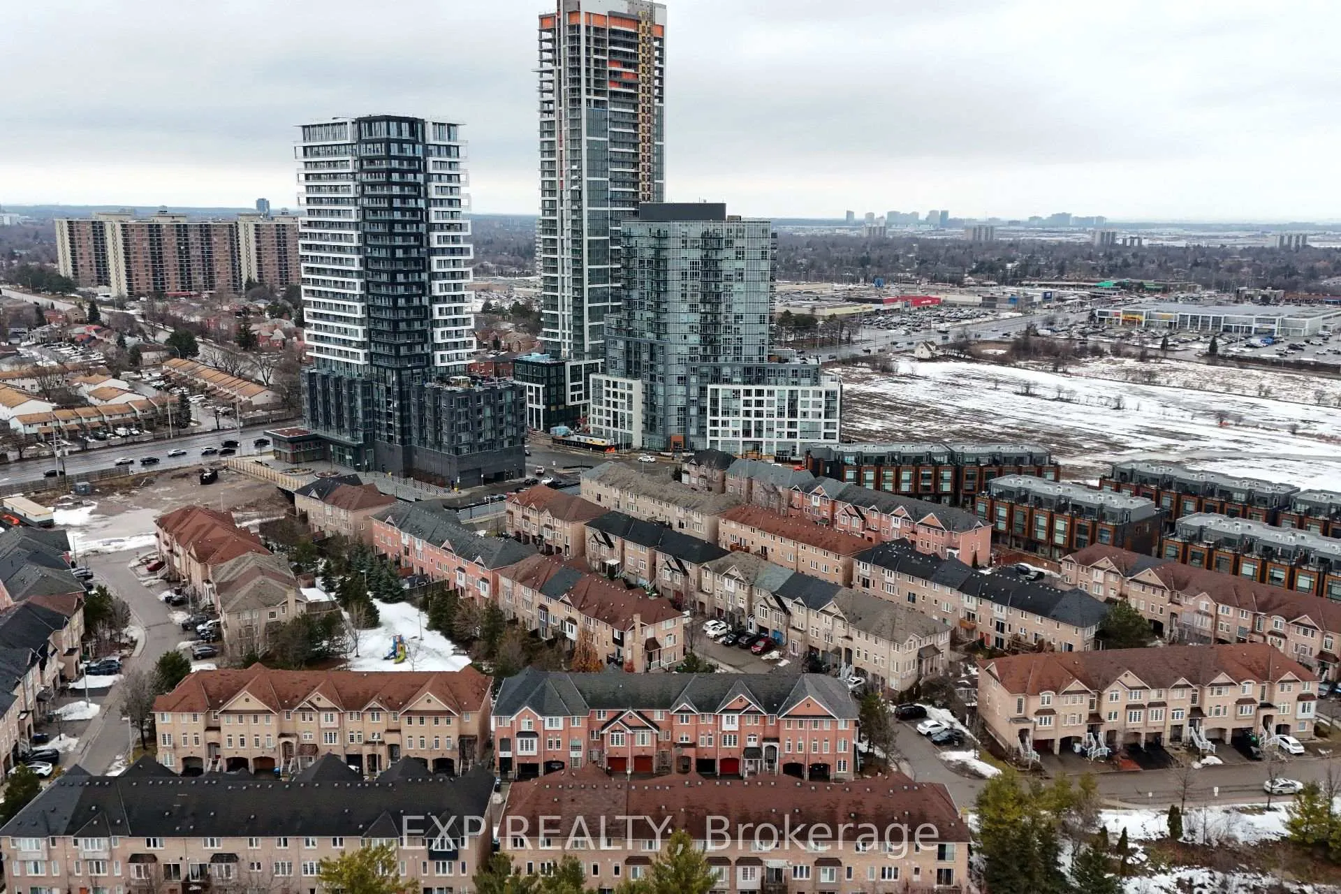 Photo 34 of 85 Bernard Avenue, Brampton, Fletcher's Creek South — HOMEH