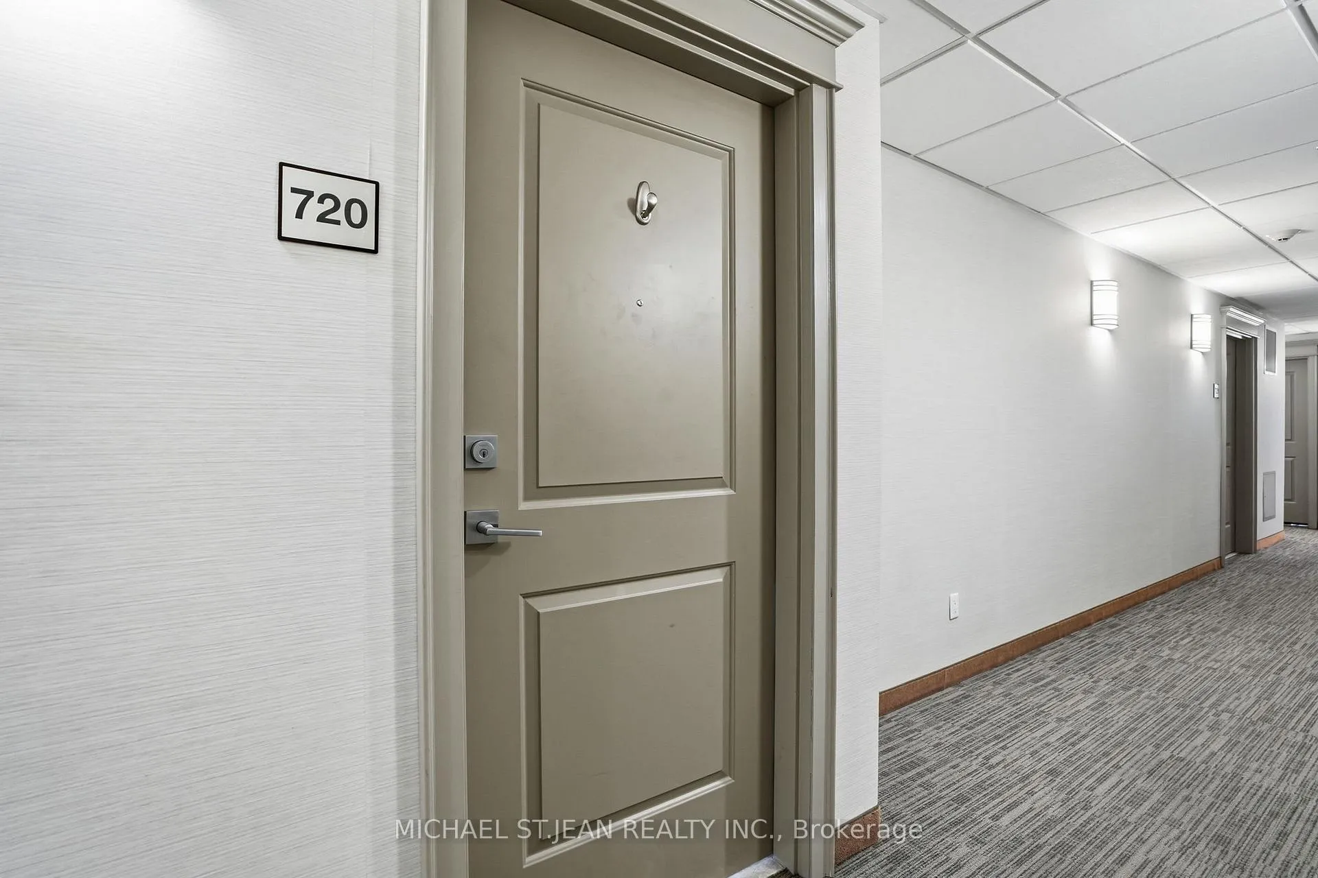 Photo 7 of Unit 720, 2490 Old Bronte Road, Oakville, Westmount — HOMEH