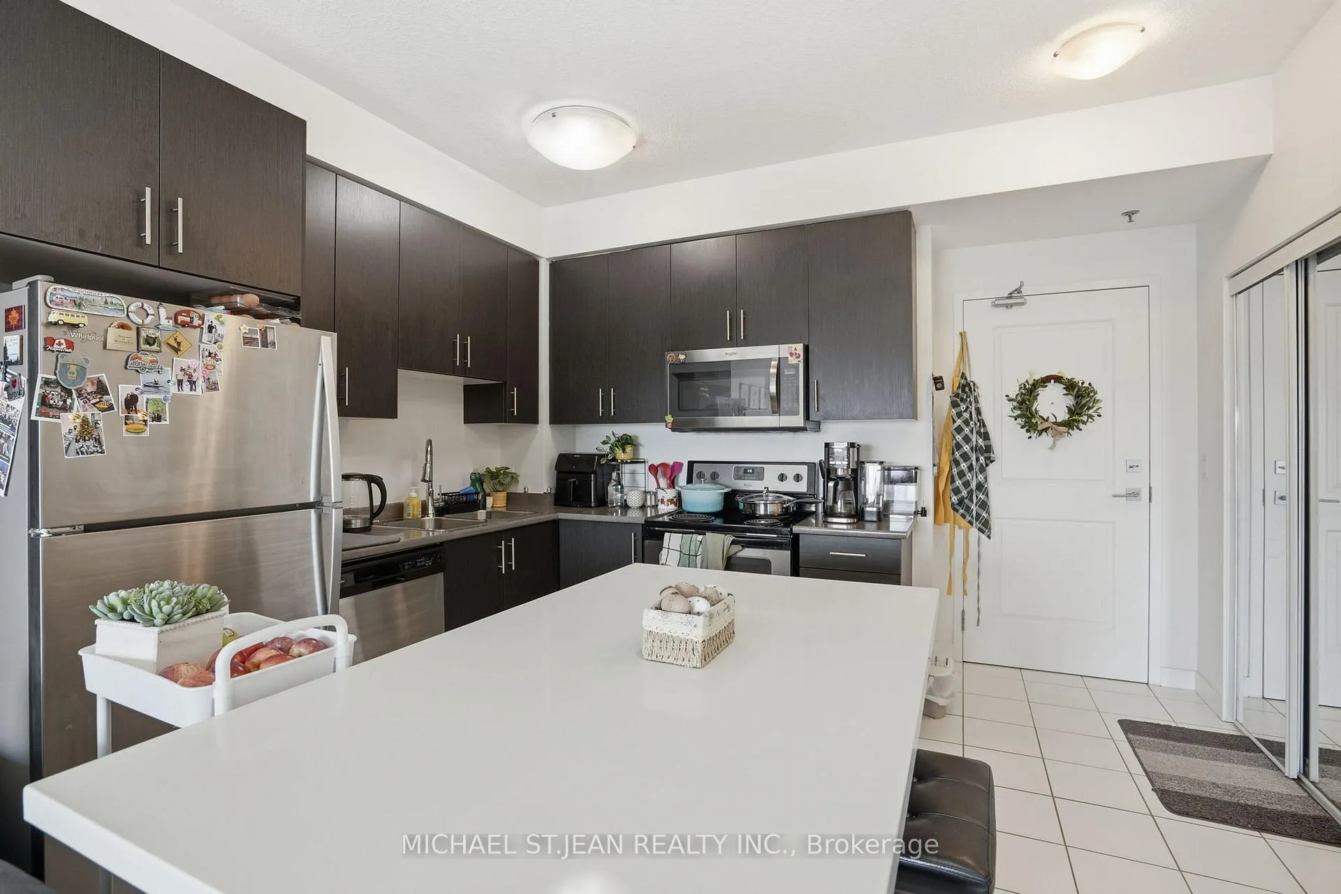 Photo 11 of Unit 720, 2490 Old Bronte Road, Oakville, Westmount — HOMEH