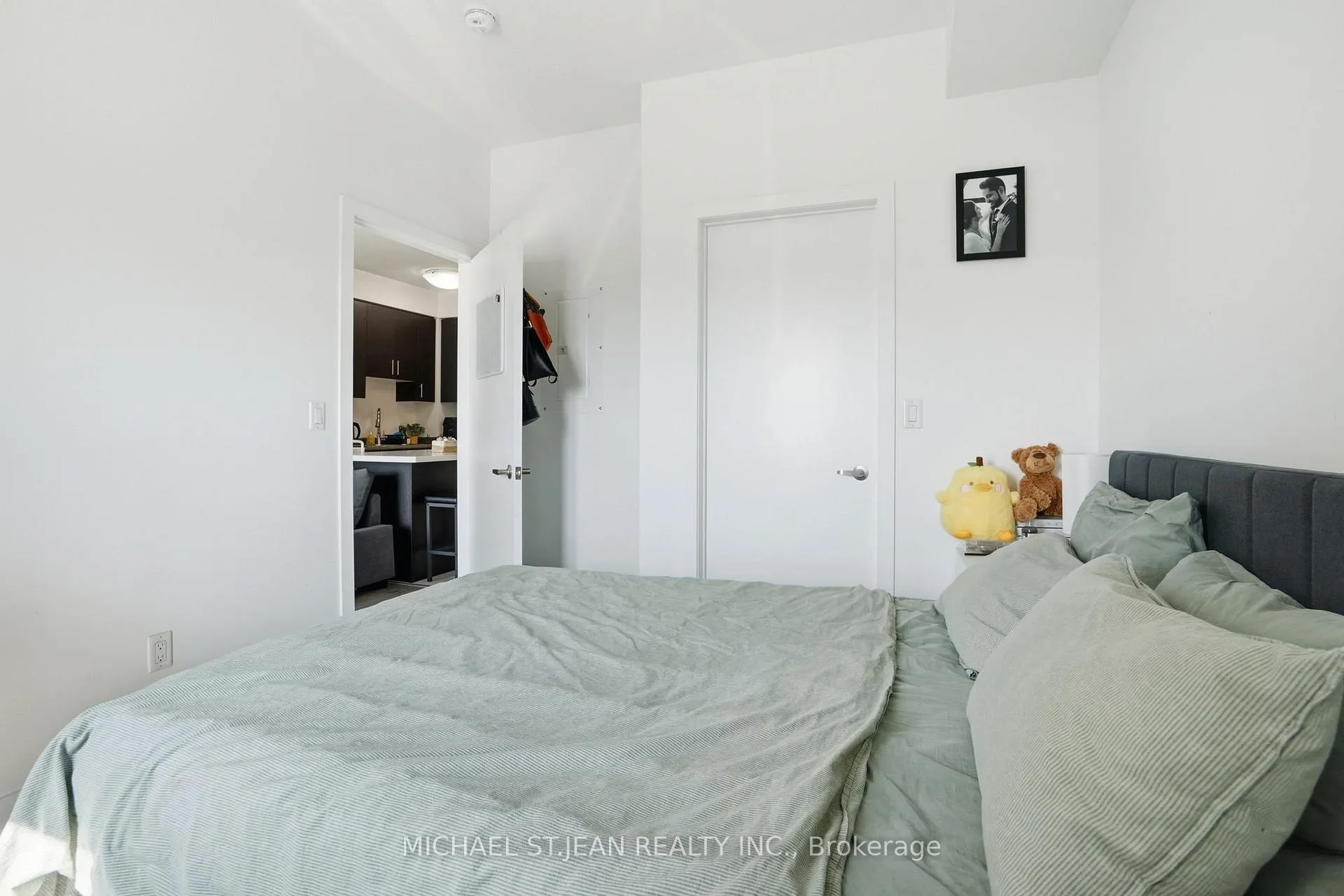 Photo 15 of Unit 720, 2490 Old Bronte Road, Oakville, Westmount — HOMEH