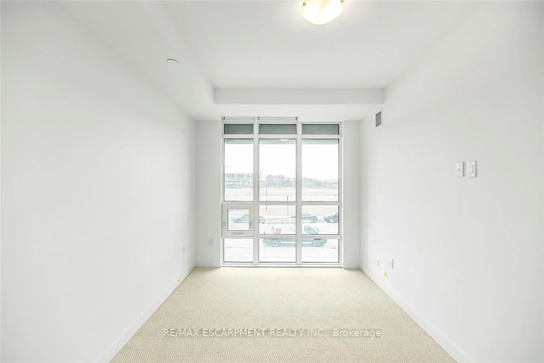 Photo 6 of Unit 214, 461 Green Road, Hamilton, Lakeshore — HOMEH