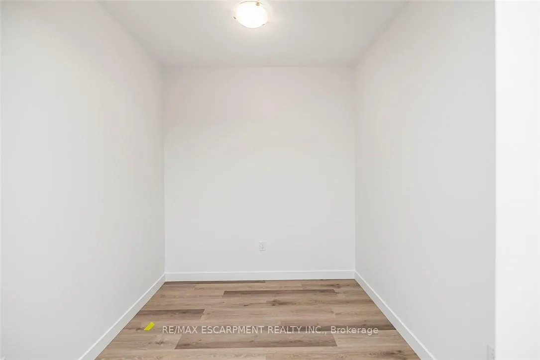 Photo 10 of Unit 214, 461 Green Road, Hamilton, Lakeshore — HOMEH