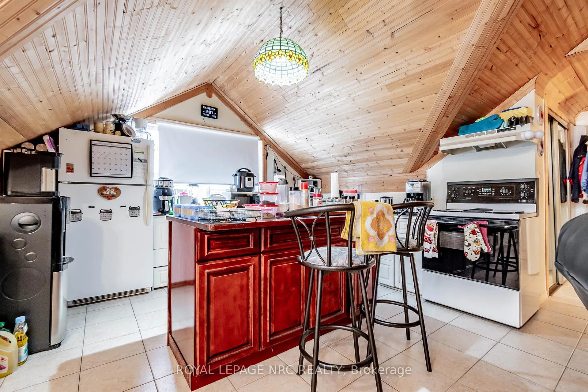 Photo 12 of 6490 Thorold Stone Road, Niagara Falls, Morrison — HOMEH