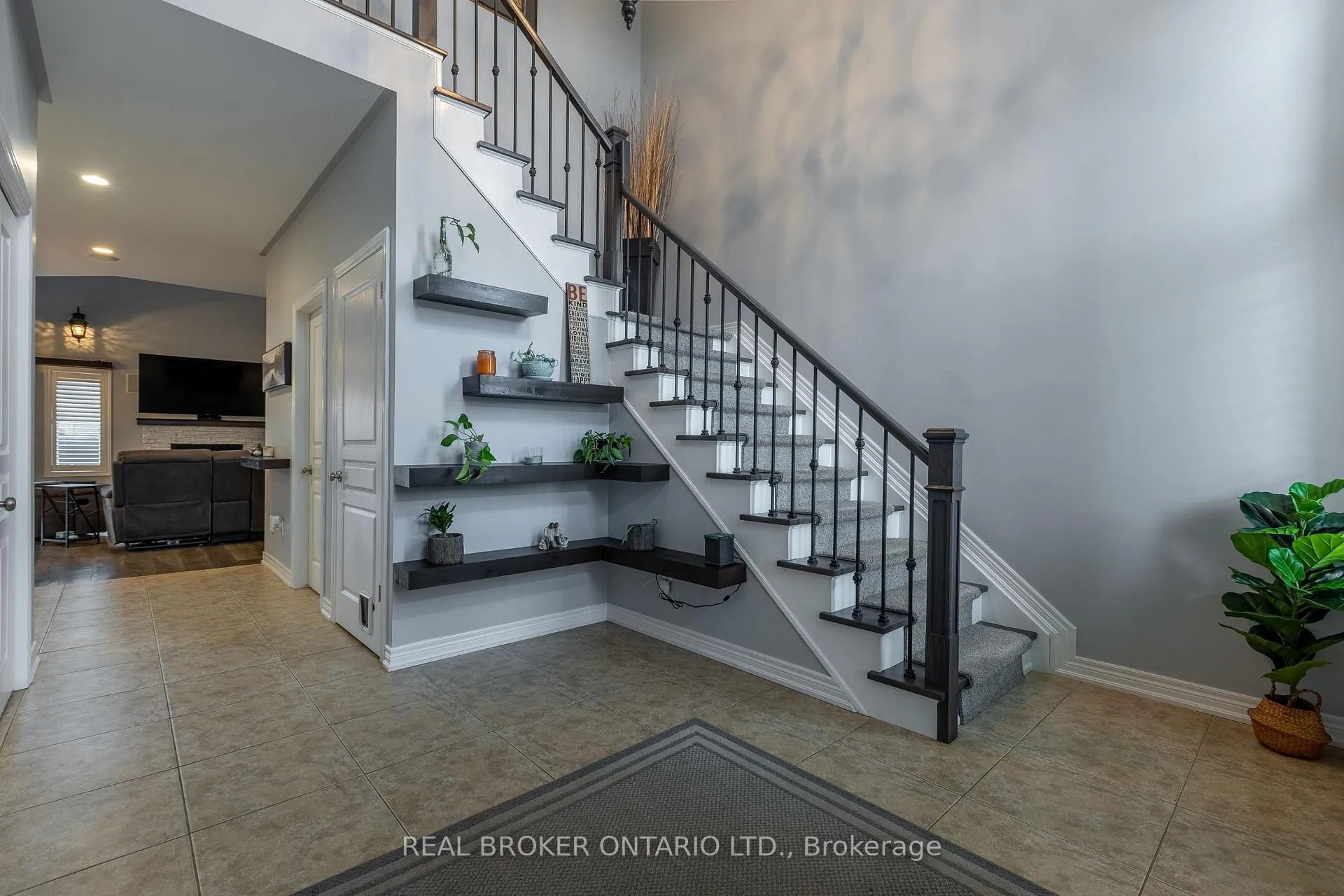 Photo 7 of 50 Gaiser Road, Welland, Coyle Creek — HOMEH