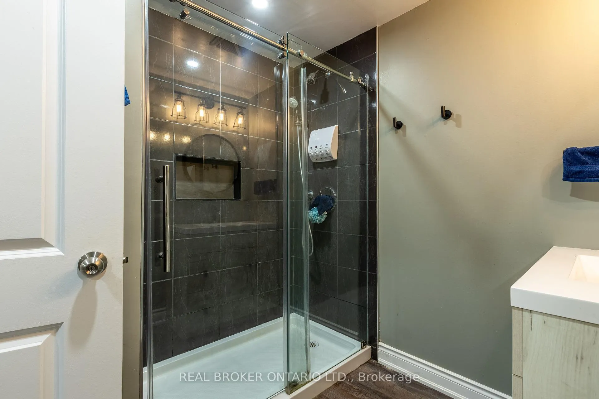 Photo 38 of 50 Gaiser Road, Welland, Coyle Creek — HOMEH