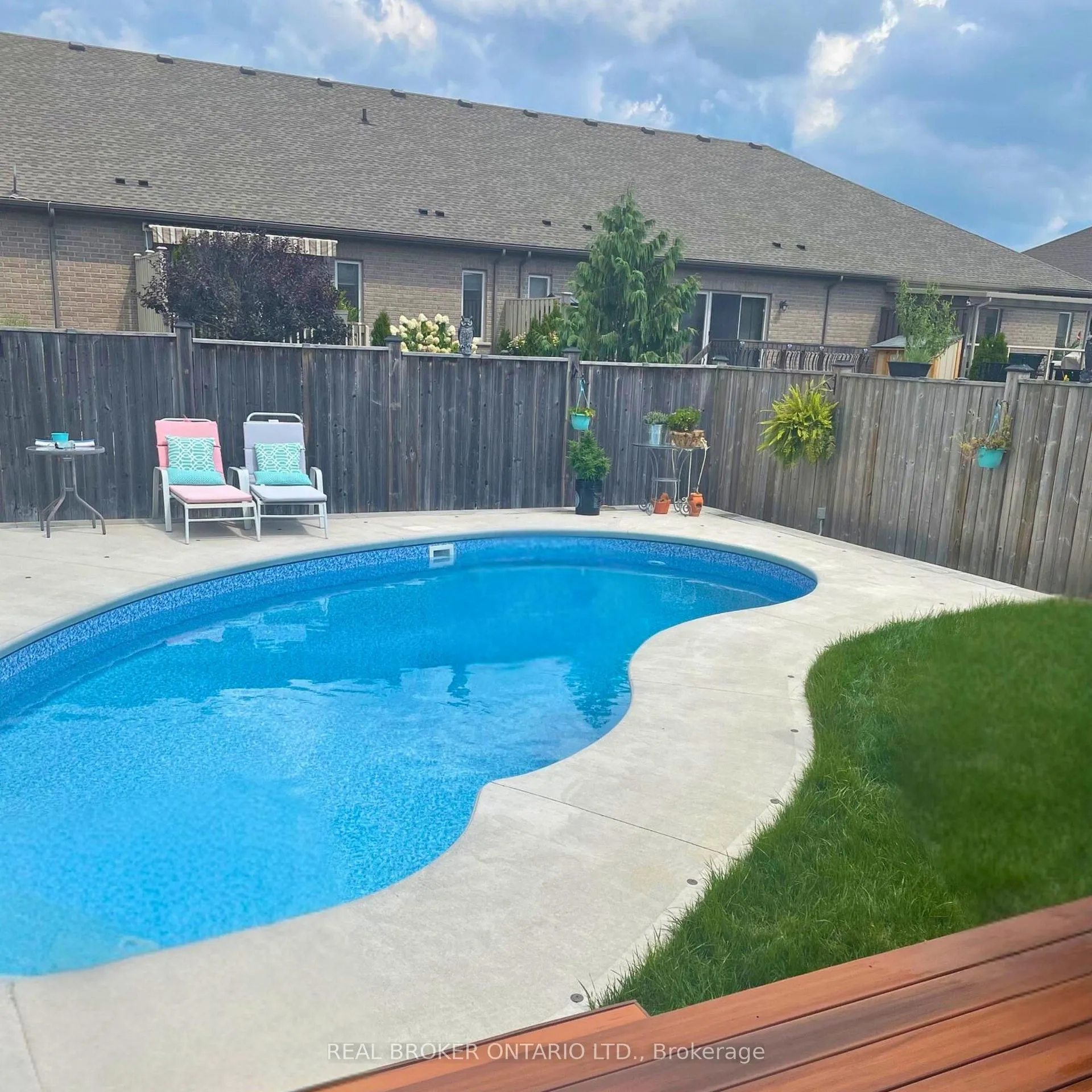 Photo 52 of 50 Gaiser Road, Welland, Coyle Creek — HOMEH