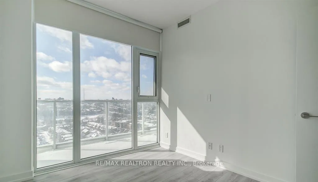 Photo 13 of Unit 3103, 33 Helendale Avenue, Toronto, Yonge-Eglinton — HOMEH