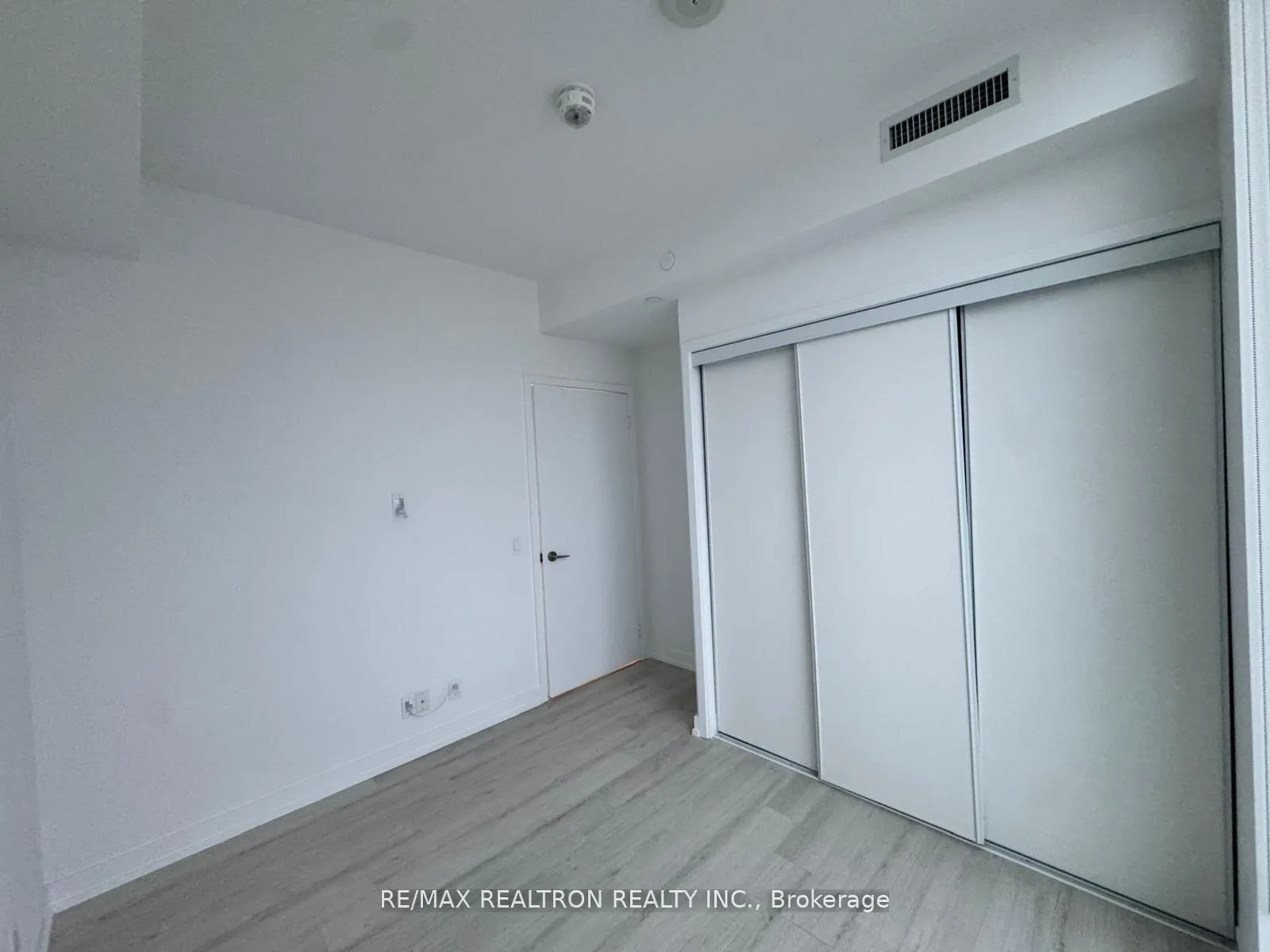 Photo 17 of Unit 3103, 33 Helendale Avenue, Toronto, Yonge-Eglinton — HOMEH