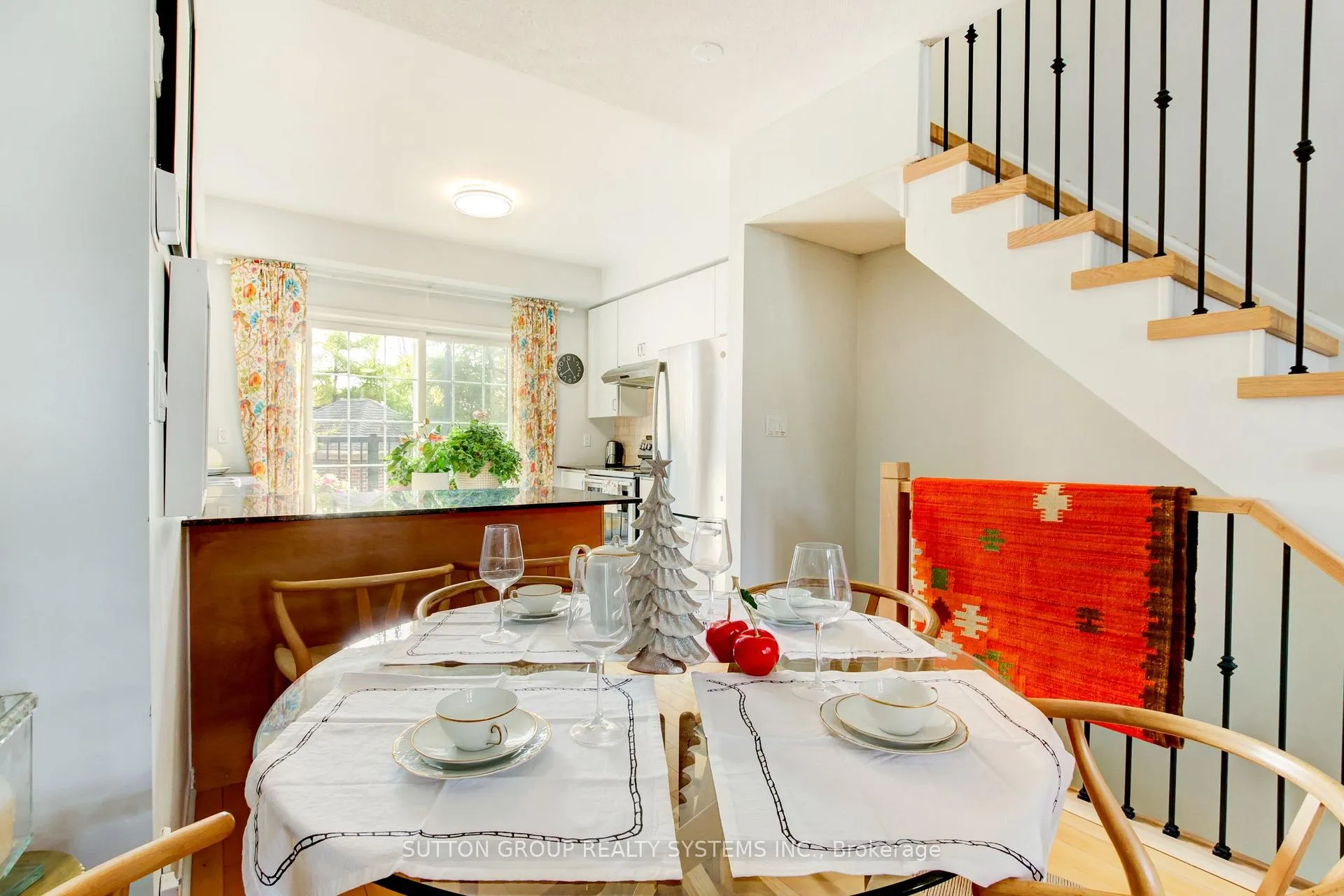 Photo 15 of Unit 85, 119B The Queensway, Toronto, High Park-Swansea — HOMEH