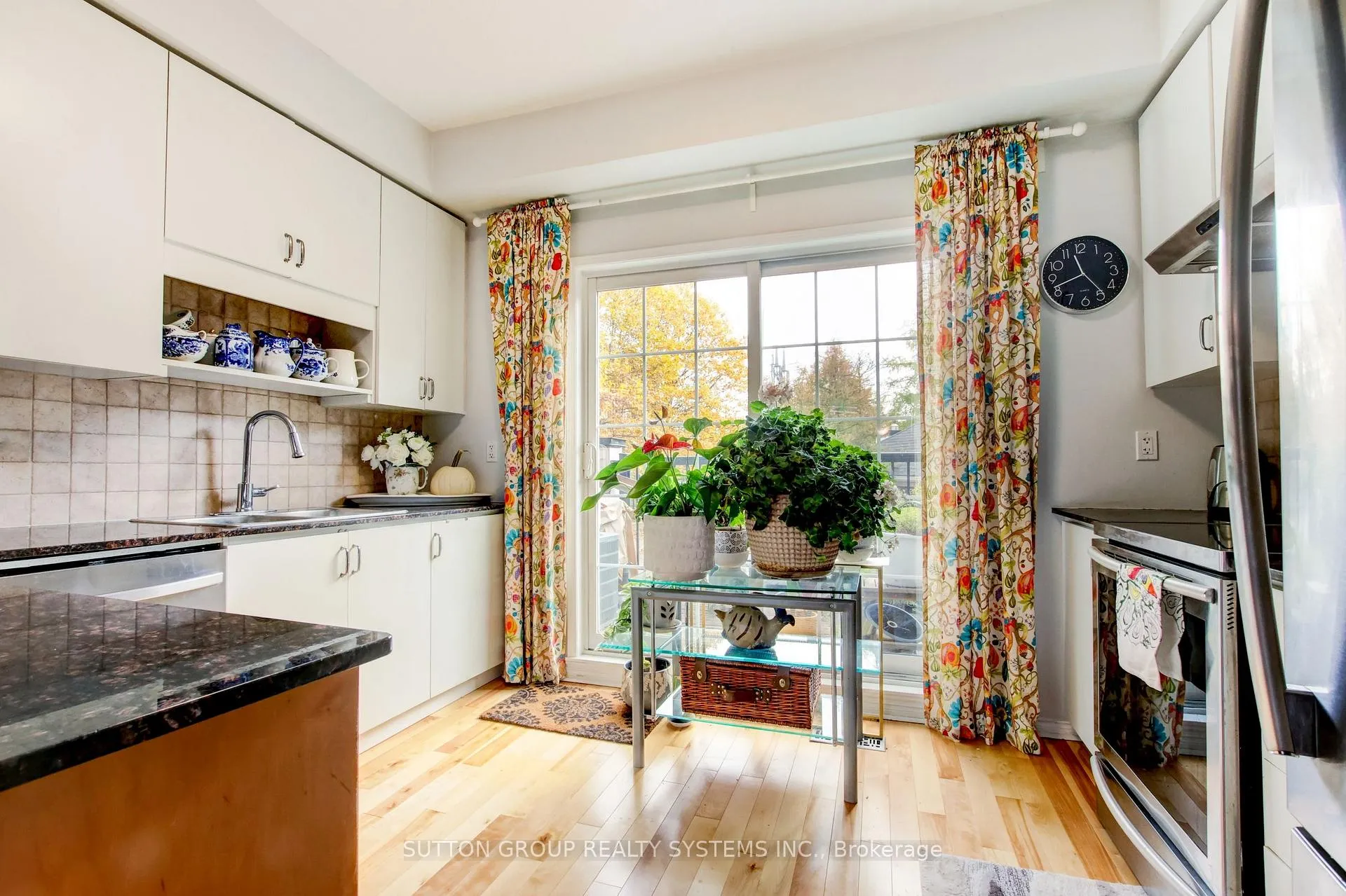 Photo 18 of Unit 85, 119B The Queensway, Toronto, High Park-Swansea — HOMEH