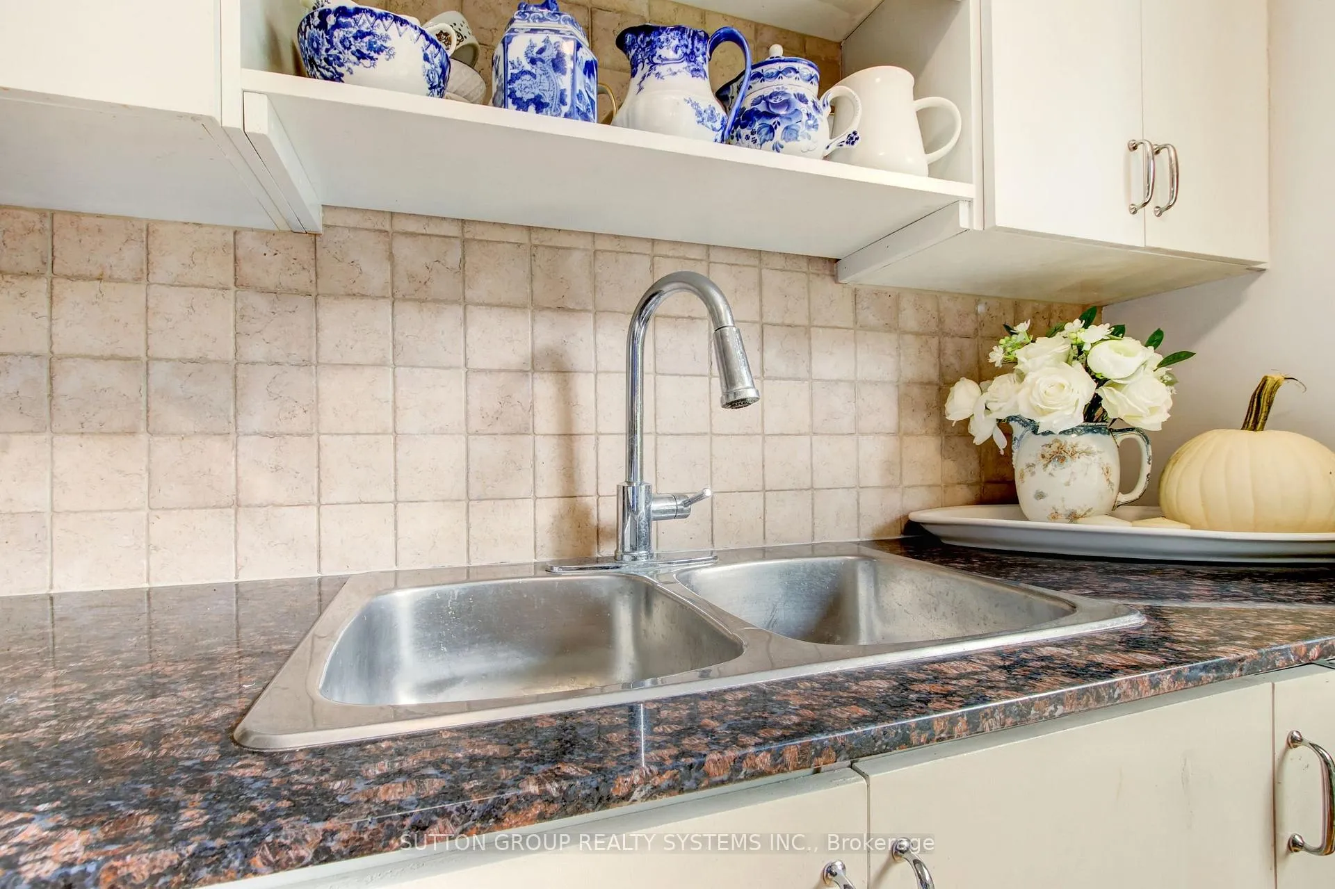 Photo 23 of Unit 85, 119B The Queensway, Toronto, High Park-Swansea — HOMEH