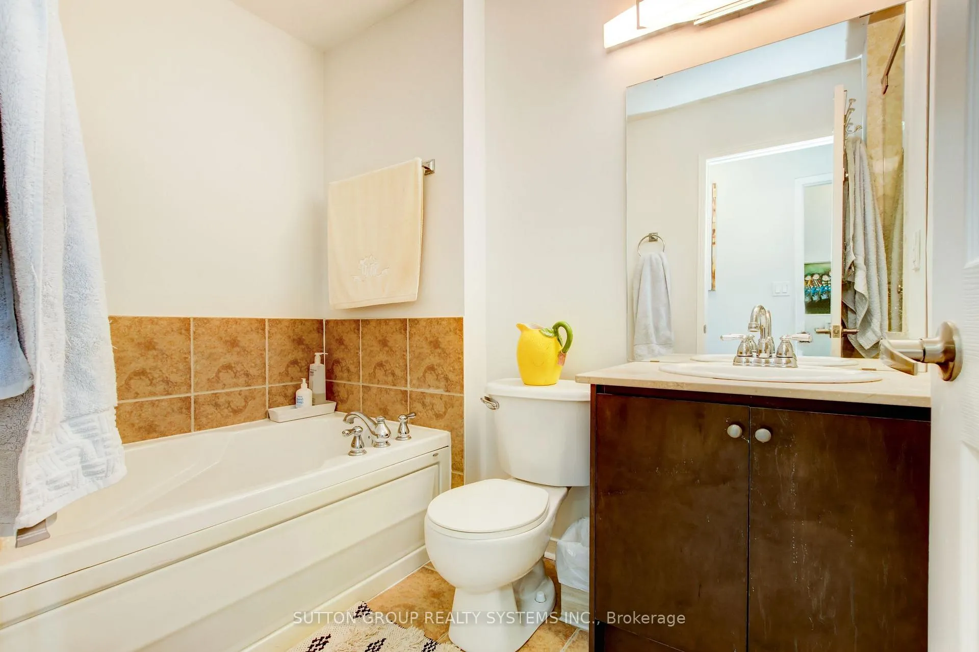 Photo 45 of Unit 85, 119B The Queensway, Toronto, High Park-Swansea — HOMEH
