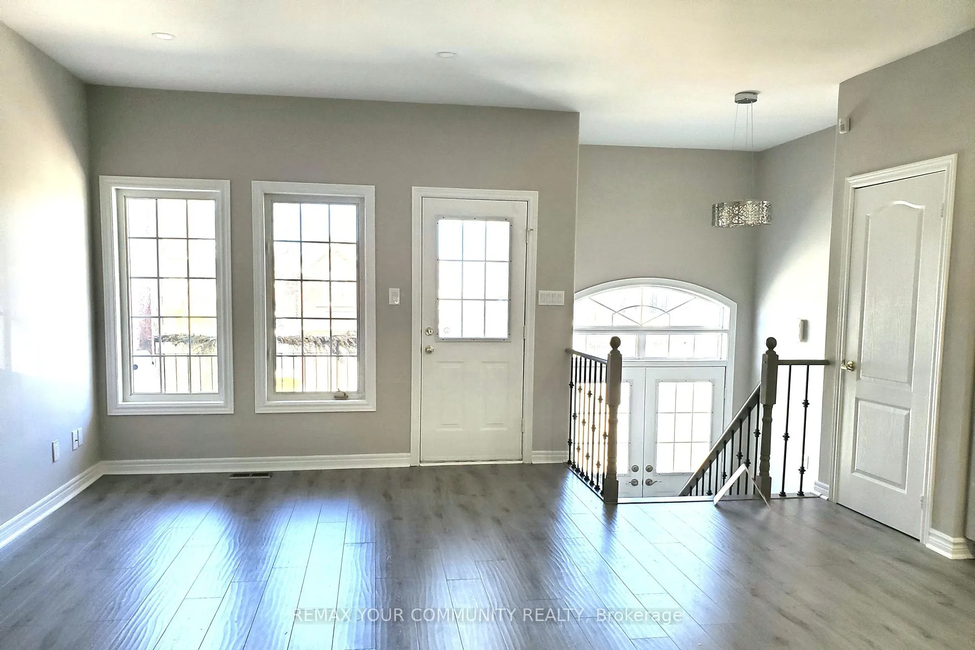 Photo 14 of Unit Upper, 48 Belwood Boulevard, Vaughan, Patterson — HOMEH