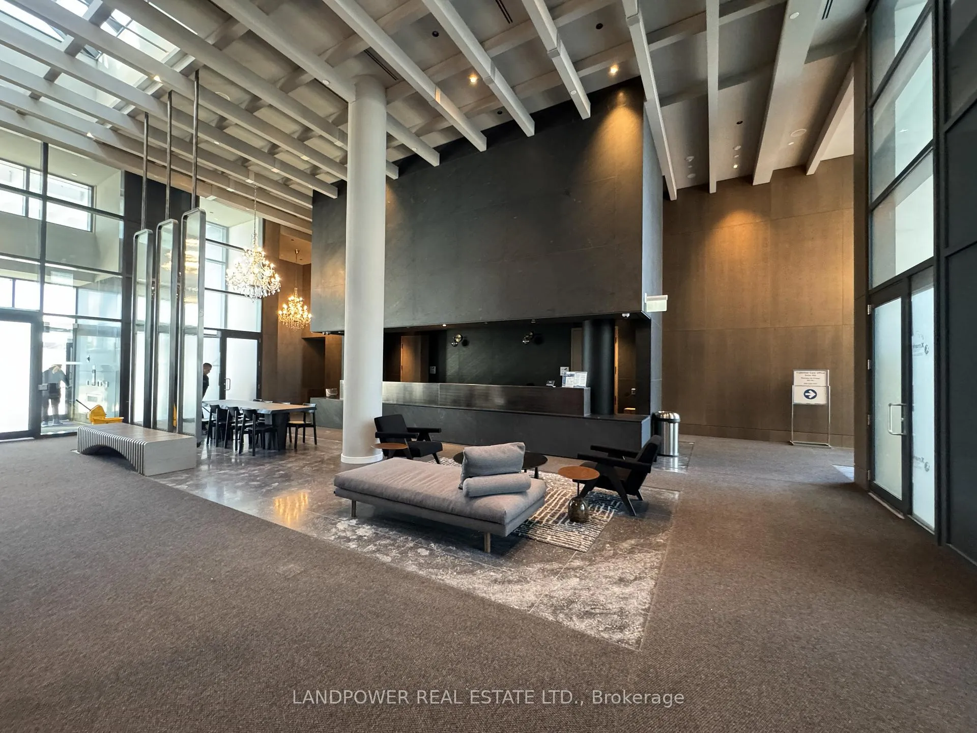 Photo 2 of Unit 4703, 8 Interchange Way, Vaughan, Vaughan Corporate Centre — HOMEH