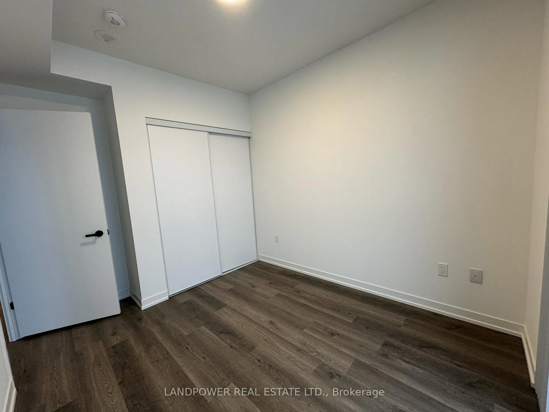 Photo 11 of Unit 4703, 8 Interchange Way, Vaughan, Vaughan Corporate Centre — HOMEH