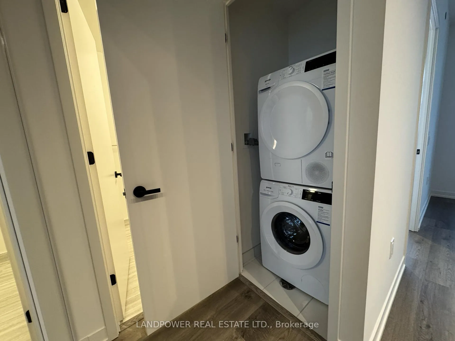Photo 12 of Unit 4703, 8 Interchange Way, Vaughan, Vaughan Corporate Centre — HOMEH