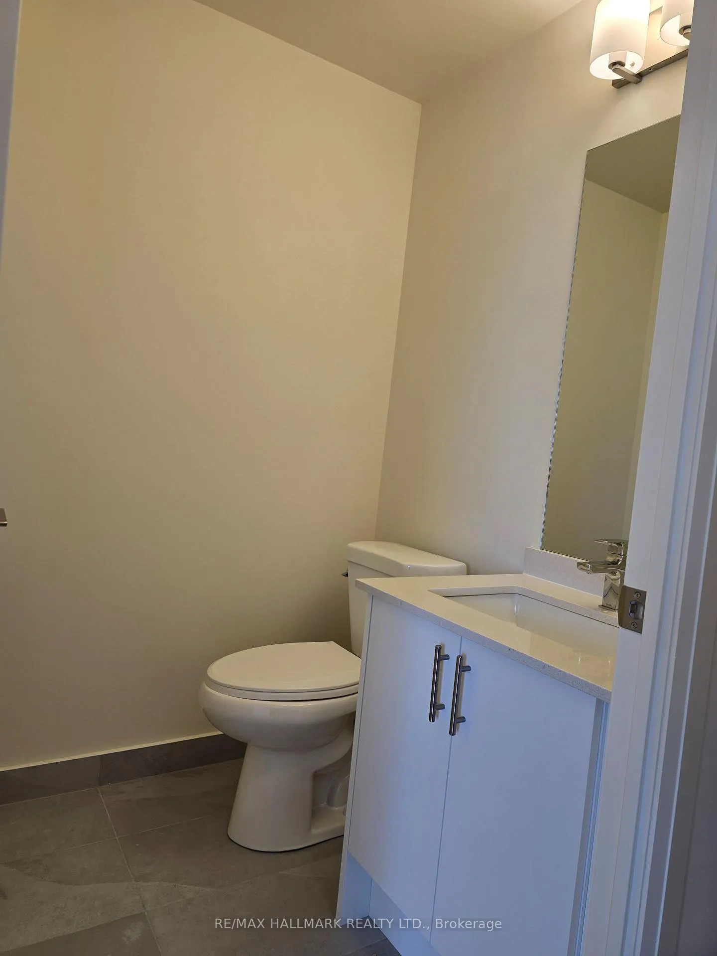 Photo 6 of Unit 2409, 27 Korda Gate, Vaughan, Vellore Village — HOMEH