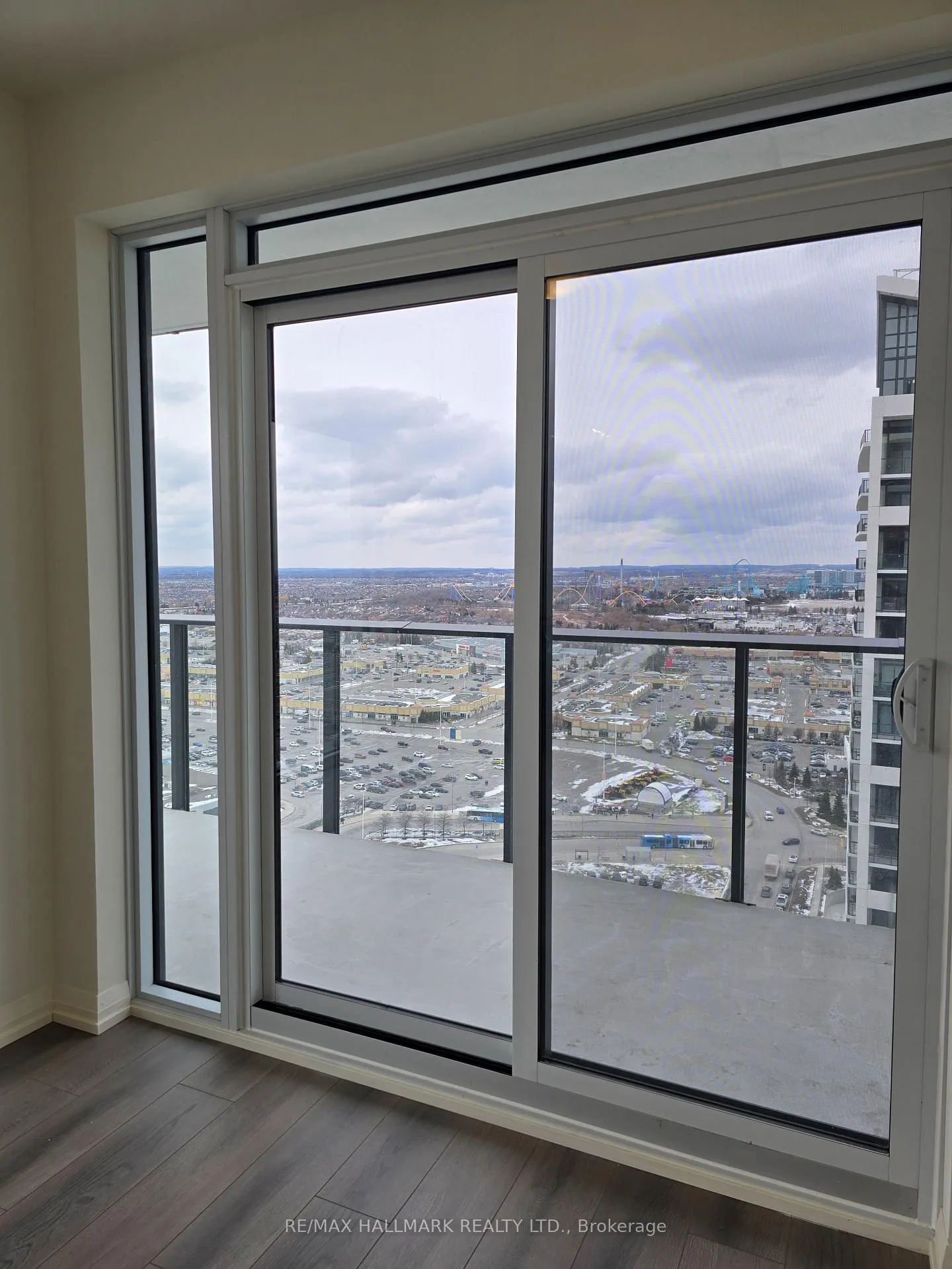 Photo 14 of Unit 2409, 27 Korda Gate, Vaughan, Vellore Village — HOMEH