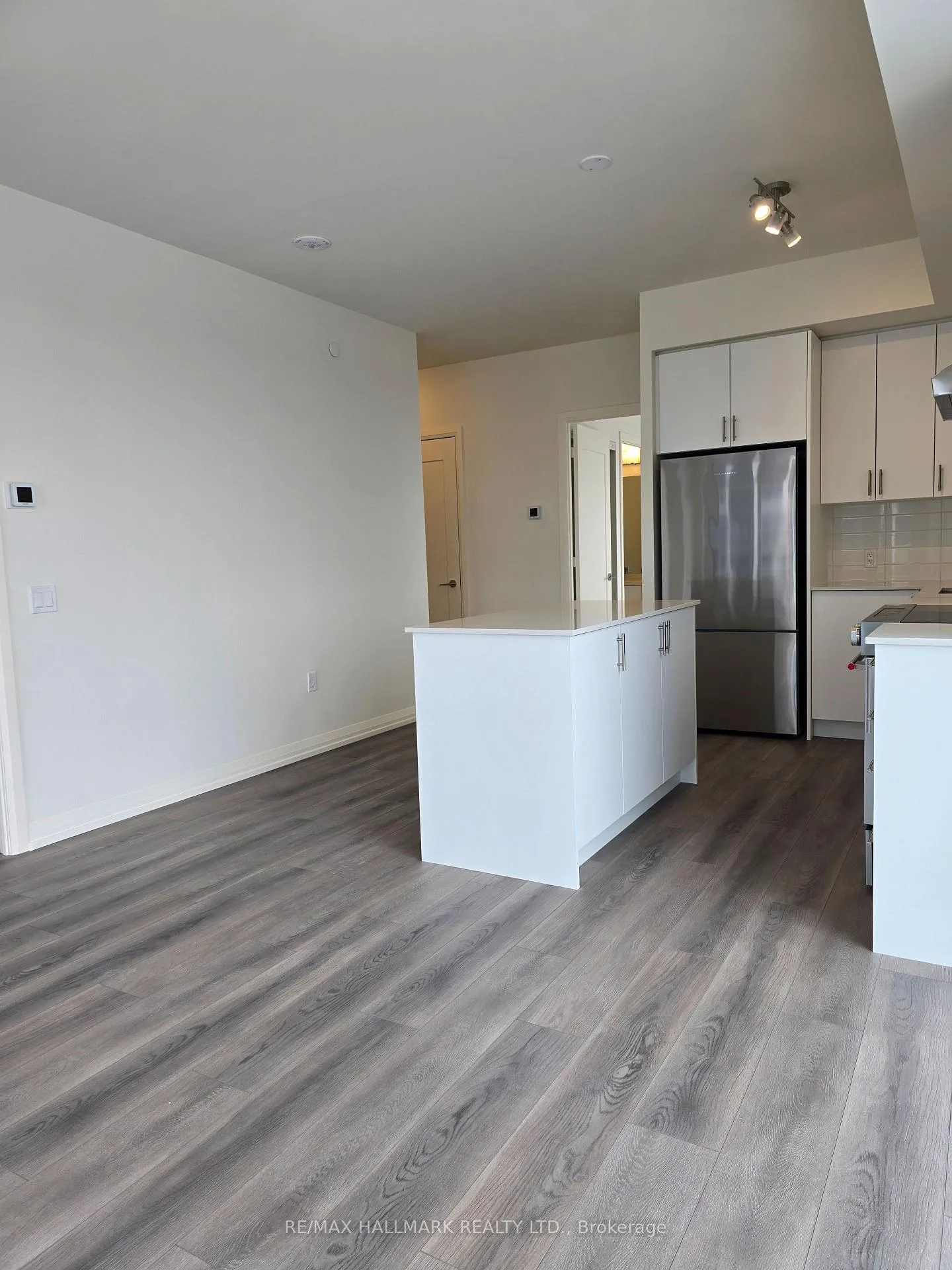 Photo 15 of Unit 2409, 27 Korda Gate, Vaughan, Vellore Village — HOMEH