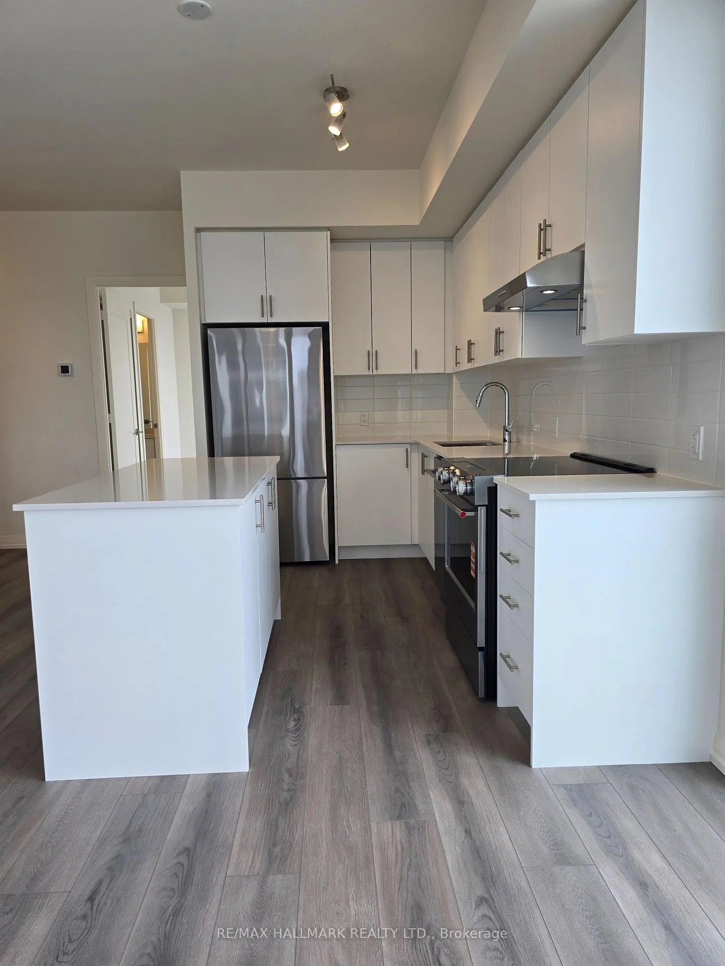 Photo 19 of Unit 2409, 27 Korda Gate, Vaughan, Vellore Village — HOMEH