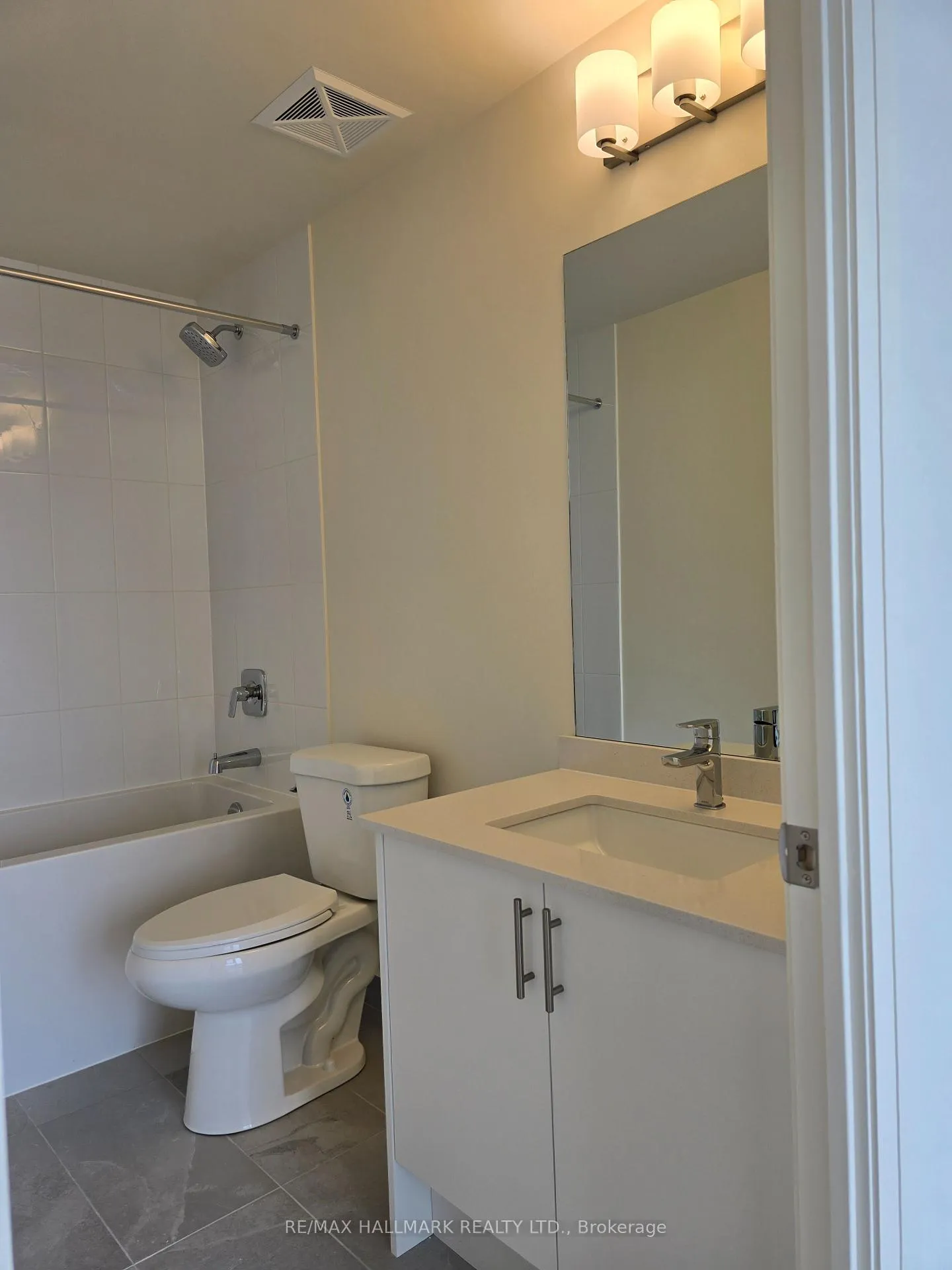 Photo 32 of Unit 2409, 27 Korda Gate, Vaughan, Vellore Village — HOMEH