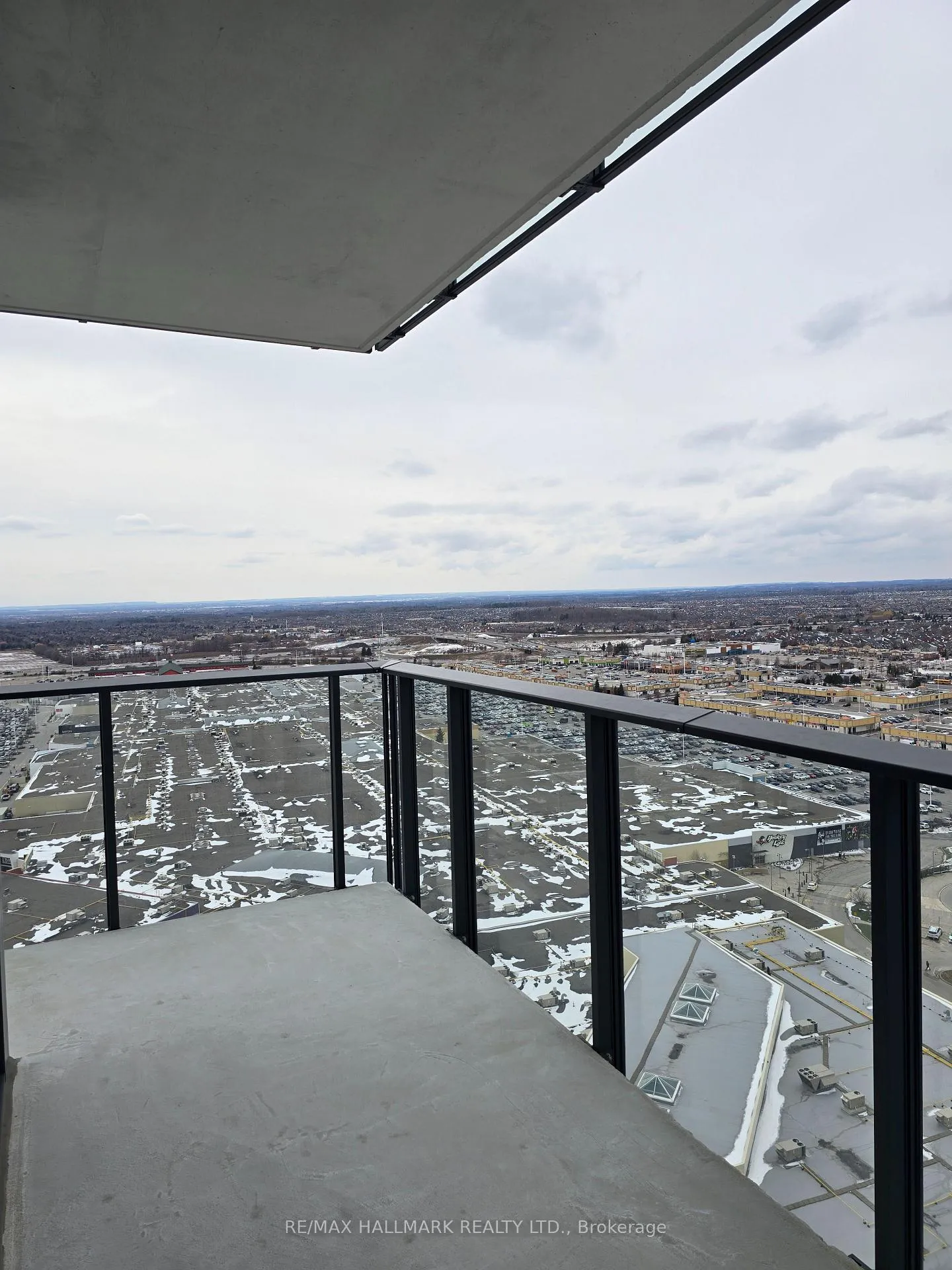 Photo 33 of Unit 2409, 27 Korda Gate, Vaughan, Vellore Village — HOMEH