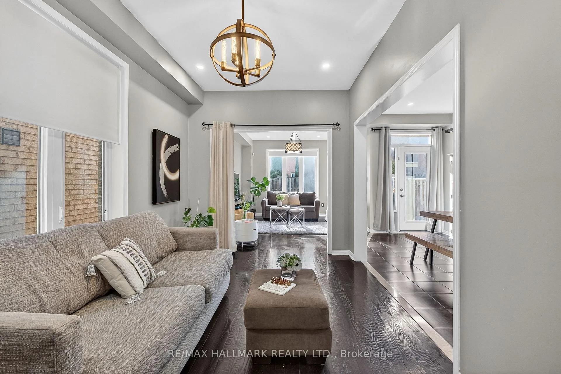 Photo 17 of 30 Catalpa Crescent, Vaughan, Patterson — HOMEH