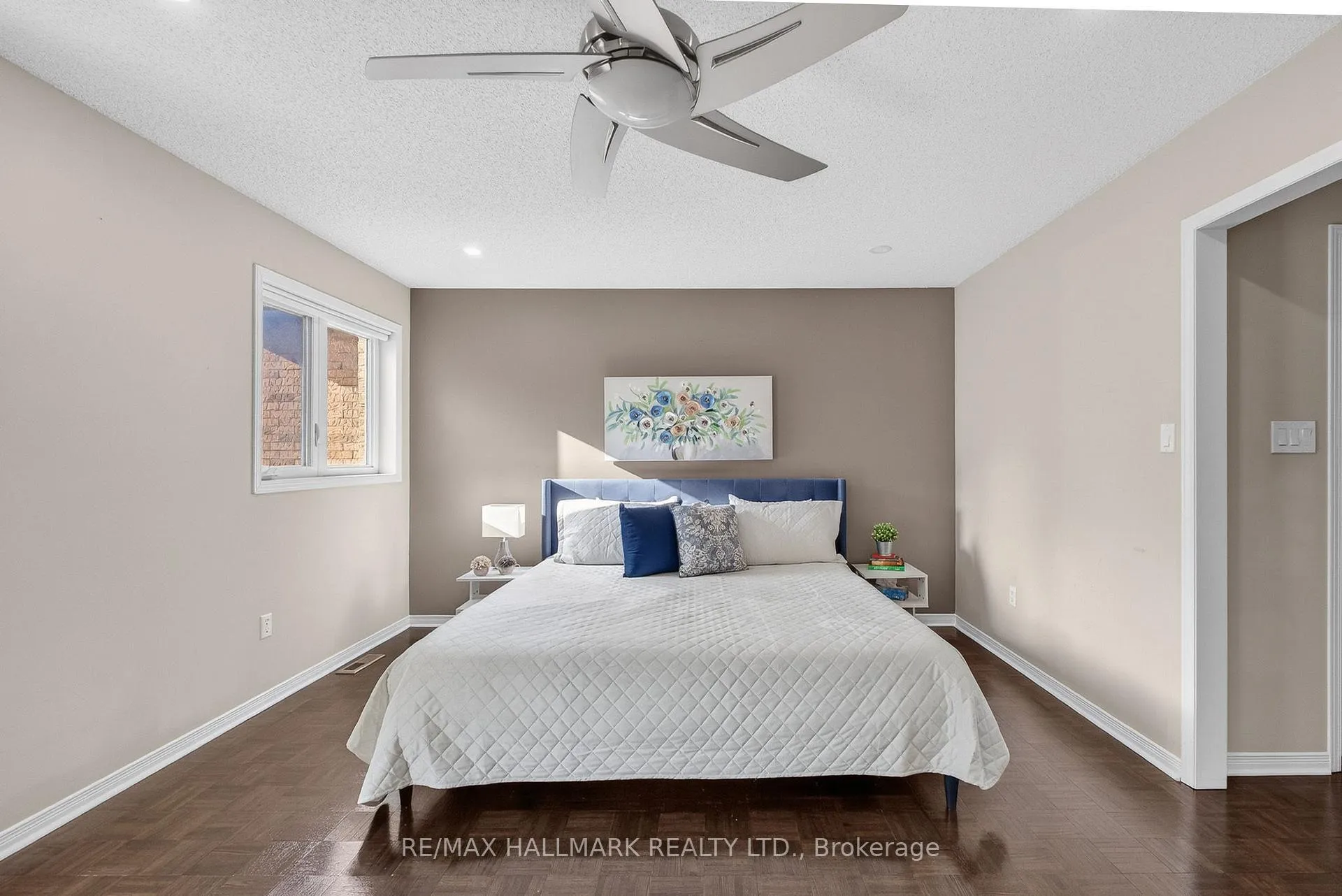 Photo 22 of 30 Catalpa Crescent, Vaughan, Patterson — HOMEH