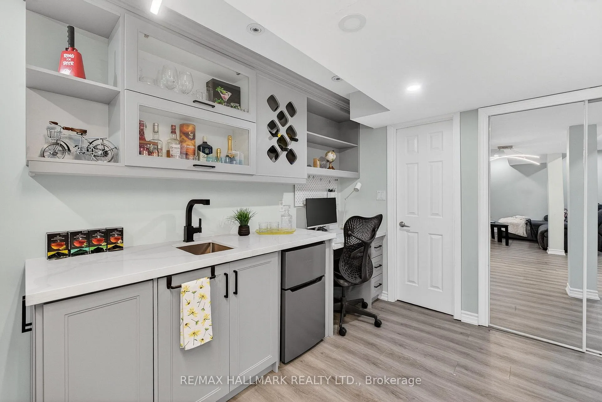 Photo 35 of 30 Catalpa Crescent, Vaughan, Patterson — HOMEH