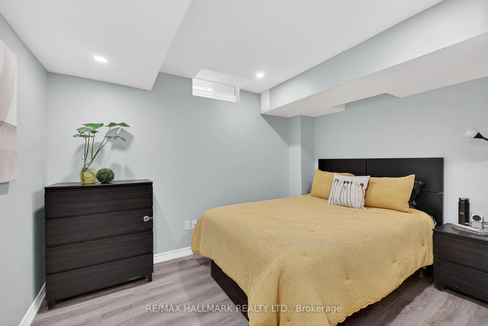Photo 40 of 30 Catalpa Crescent, Vaughan, Patterson — HOMEH