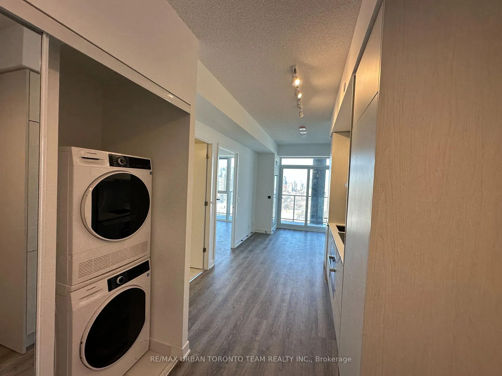 Photo 3 of Unit 3615, 180 Front Street E, Toronto, Moss Park — HOMEH