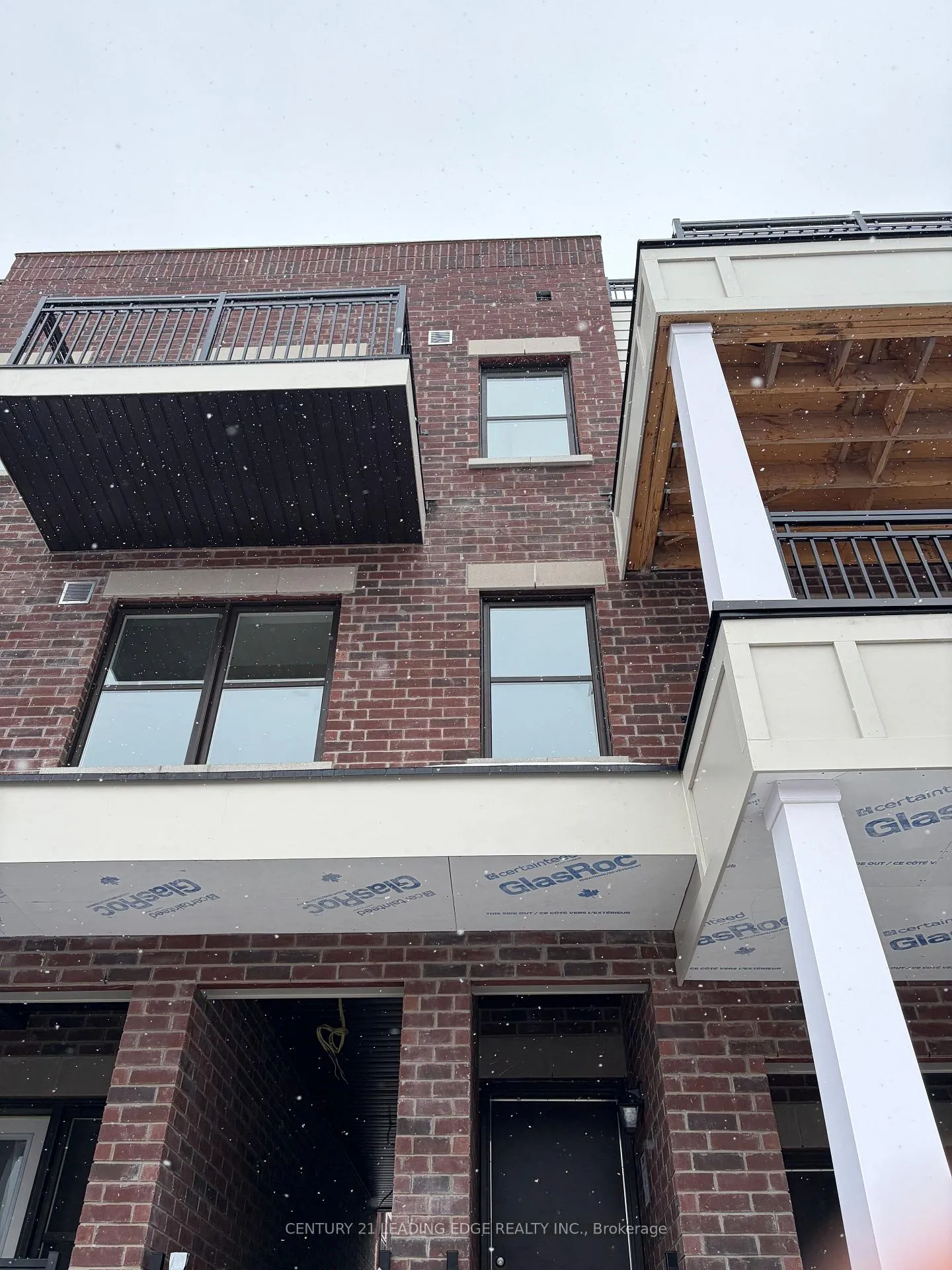 Photo 6 of 15100 Yonge Street, Aurora, Aurora Village — HOMEH