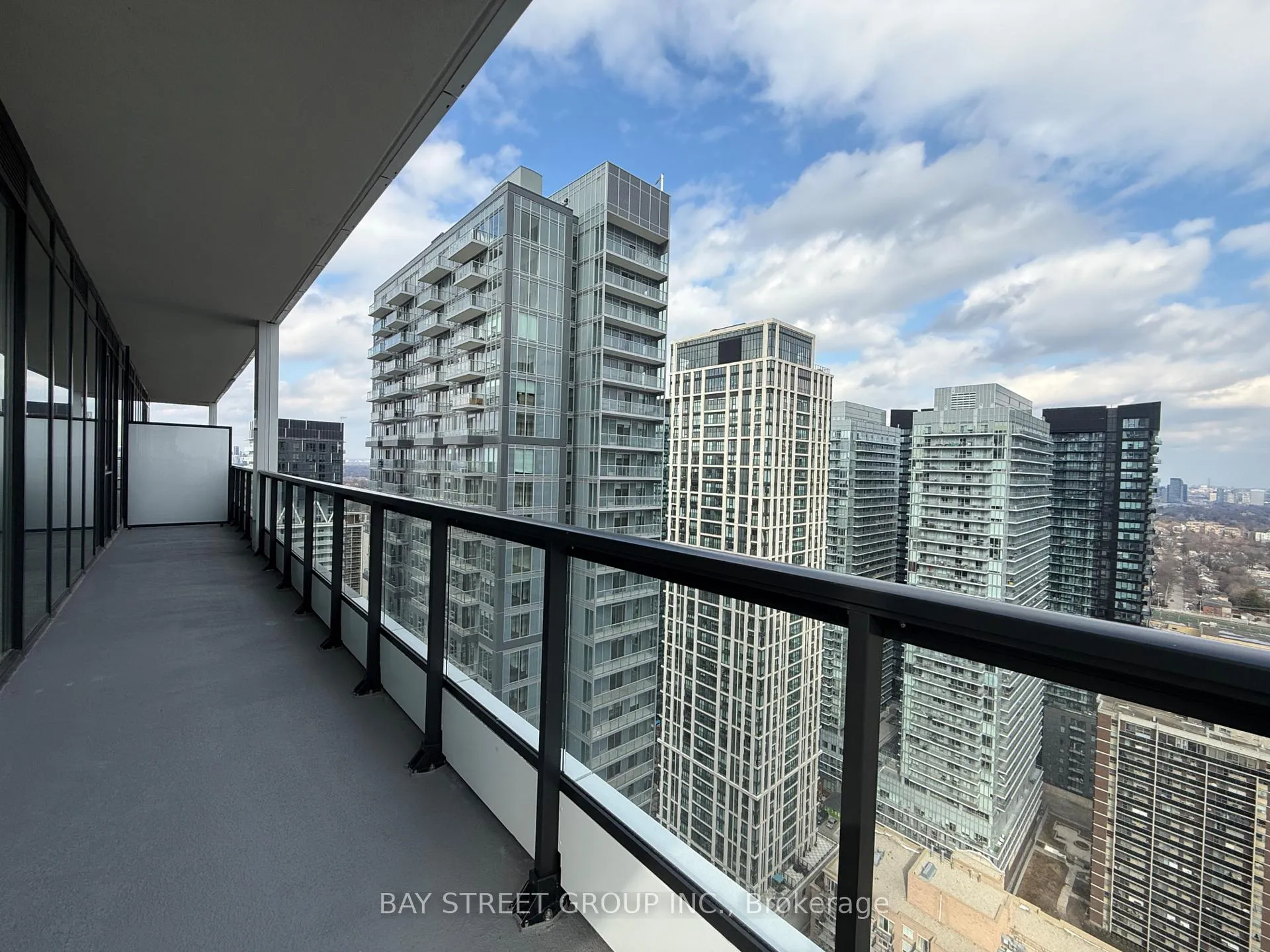 Photo 11 of Unit 3004, 65 Broadway Avenue, Toronto, Mount Pleasant West — HOMEH
