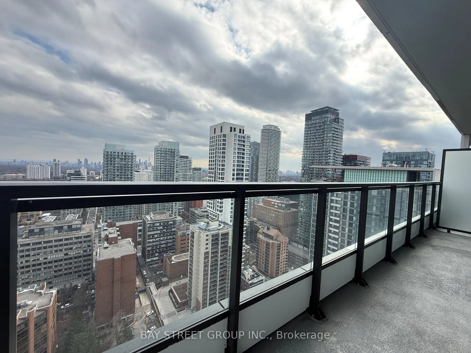 Photo 13 of Unit 3004, 65 Broadway Avenue, Toronto, Mount Pleasant West — HOMEH