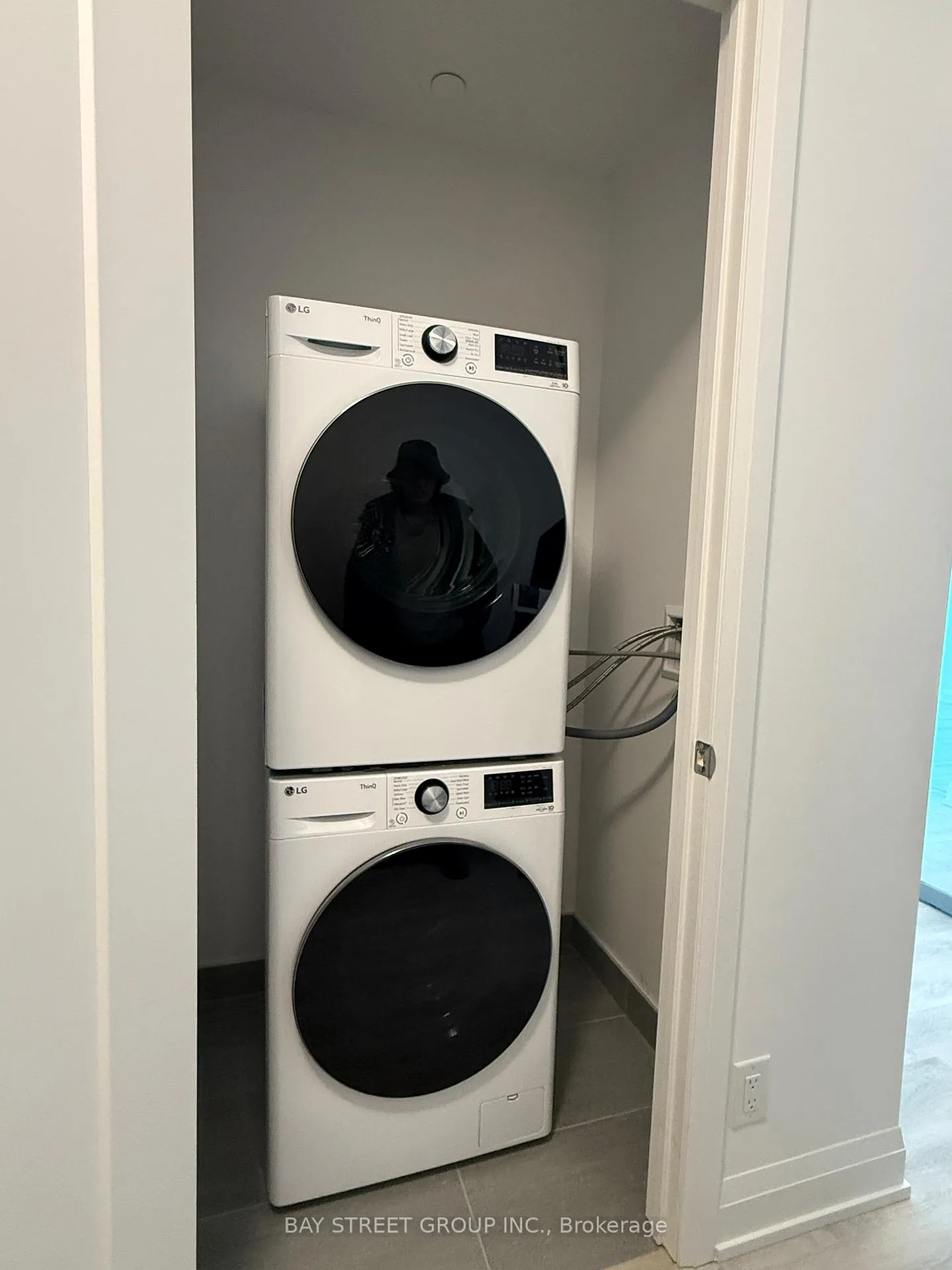 Photo 14 of Unit 3004, 65 Broadway Avenue, Toronto, Mount Pleasant West — HOMEH