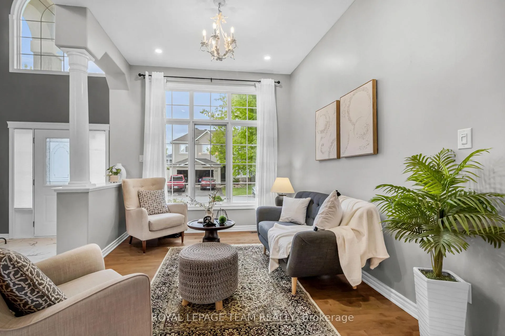 Photo 4 of 3728 Mountain Meadows Crescent, Ottawa, Riverside South/Gloucester Glen — HOMEH