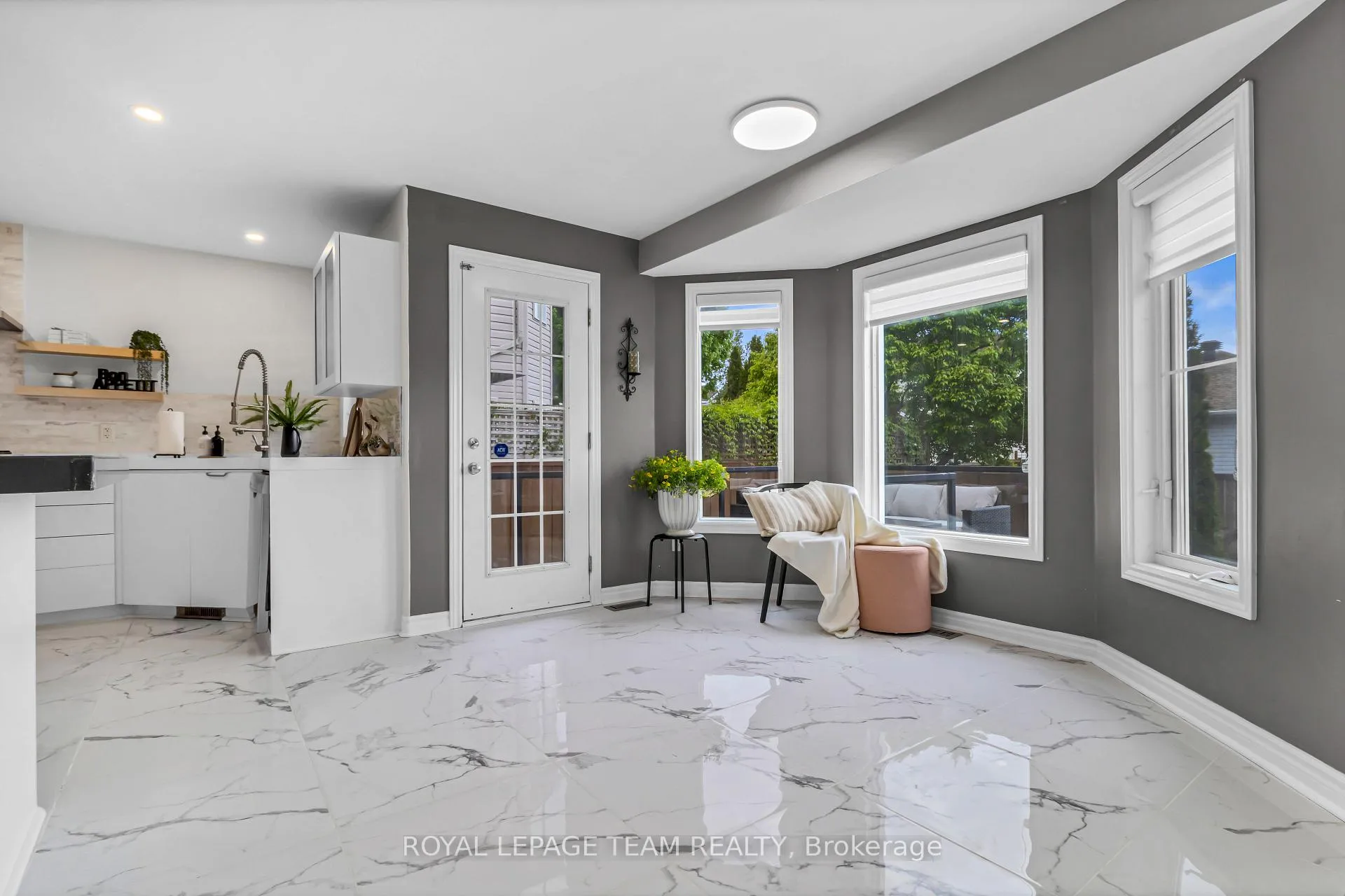 Photo 10 of 3728 Mountain Meadows Crescent, Ottawa, Riverside South/Gloucester Glen — HOMEH