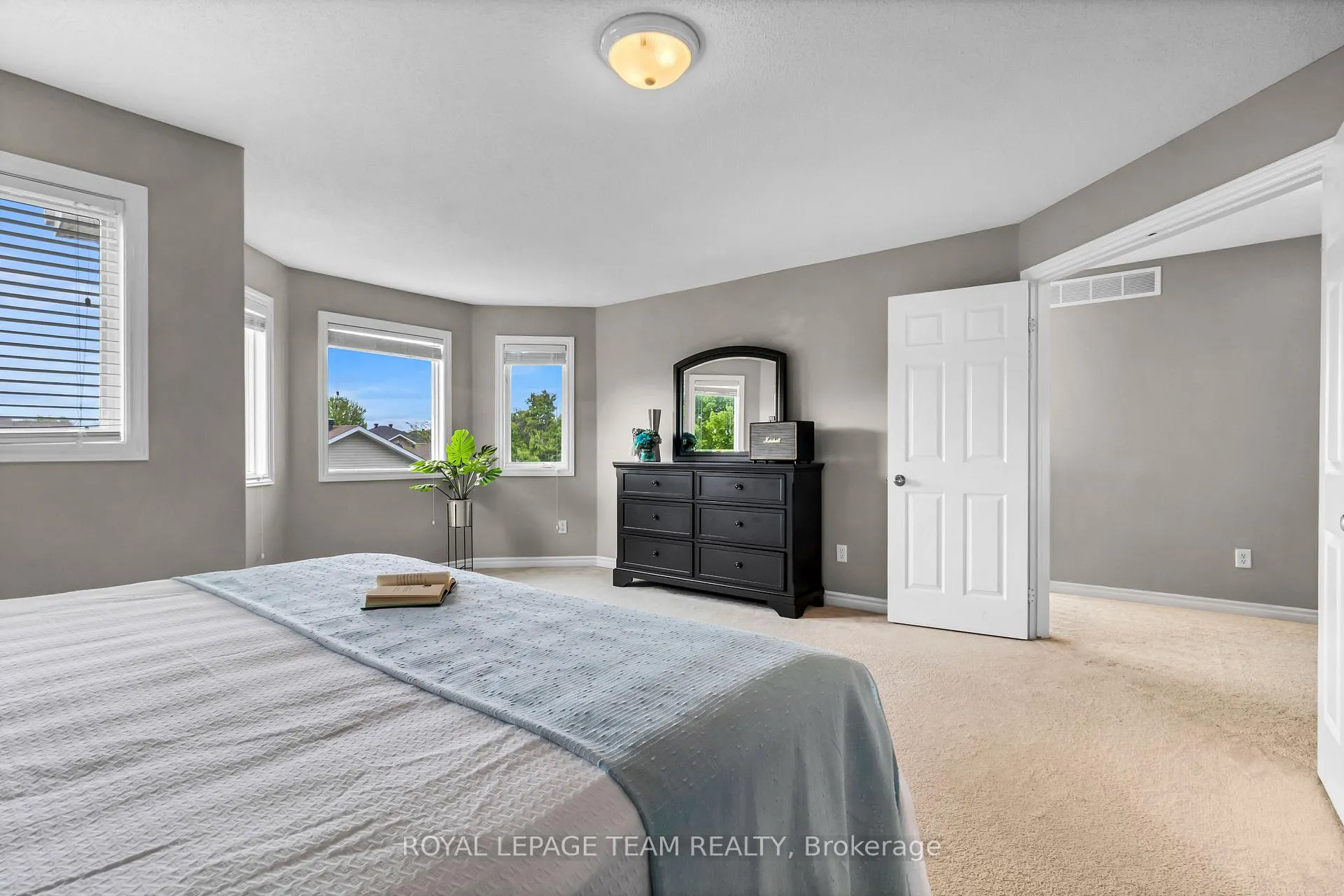Photo 20 of 3728 Mountain Meadows Crescent, Ottawa, Riverside South/Gloucester Glen — HOMEH